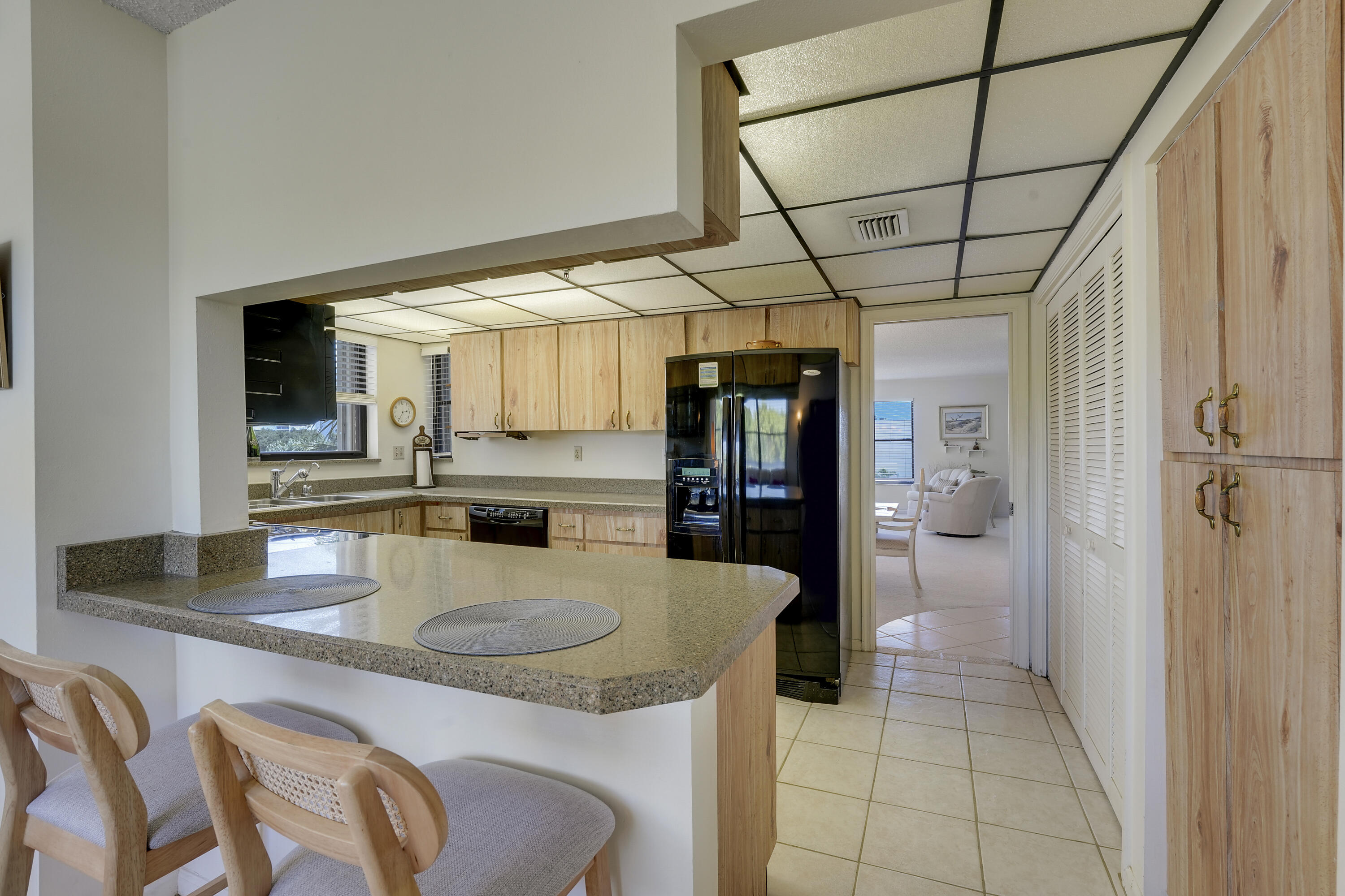 372 Golfview Road 403 Property Photo 20