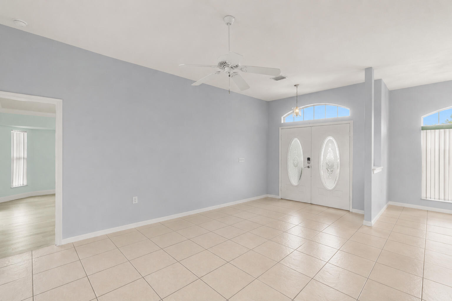 488 Arbor Street Property Photo 5