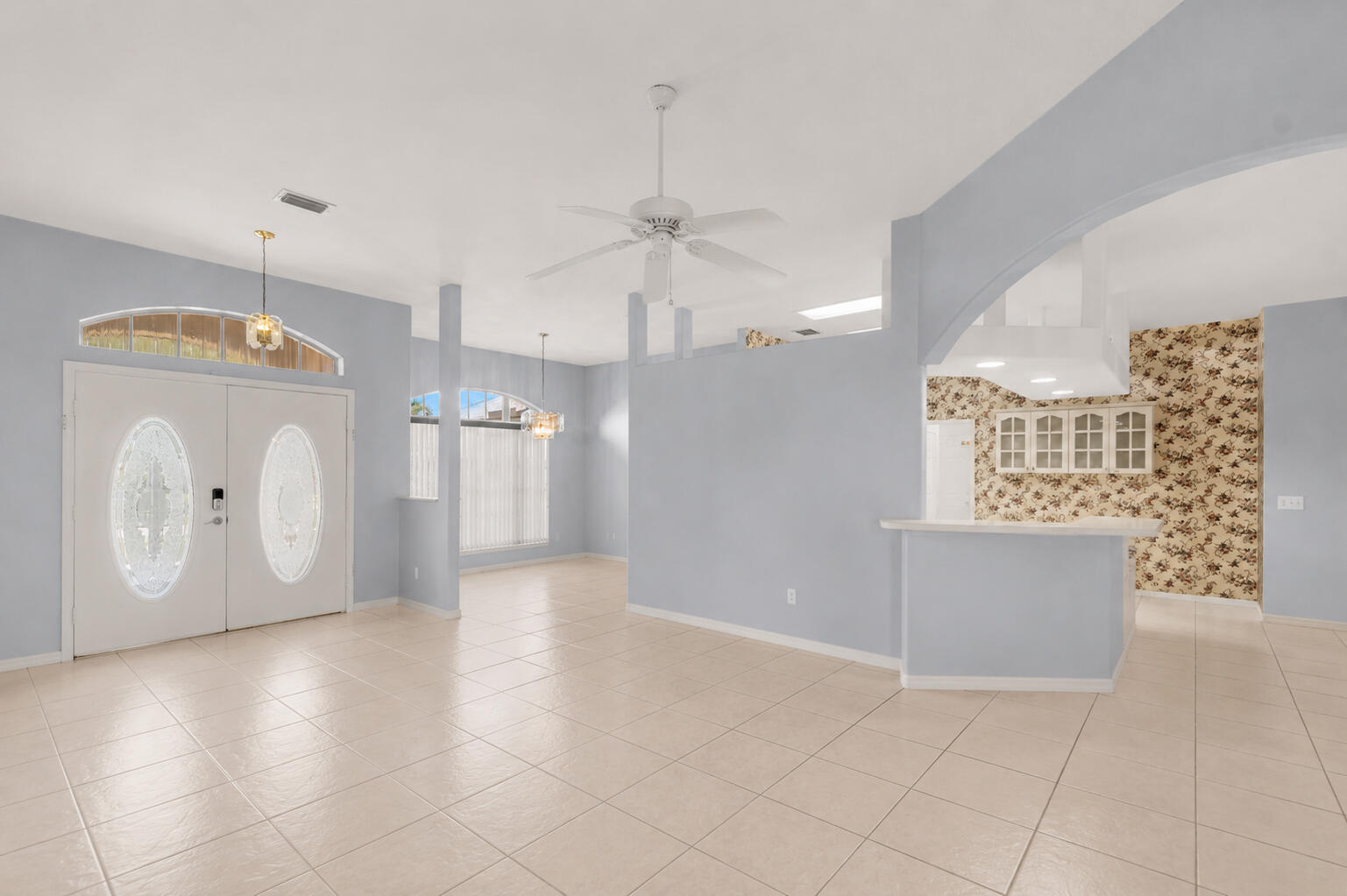 488 Arbor Street Property Photo 7