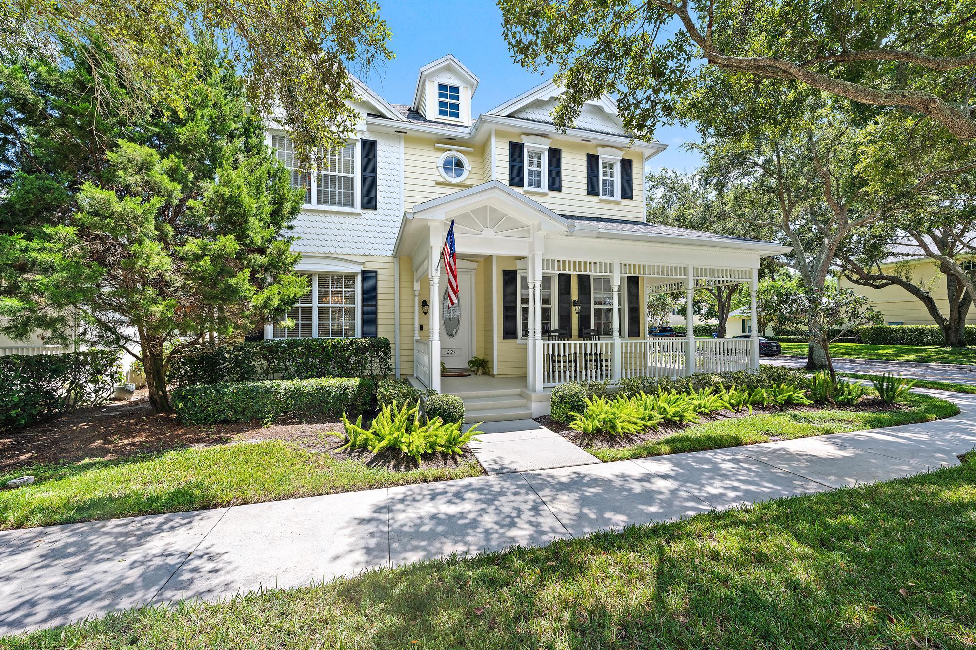 221 New Haven Boulevard Property Photo 1