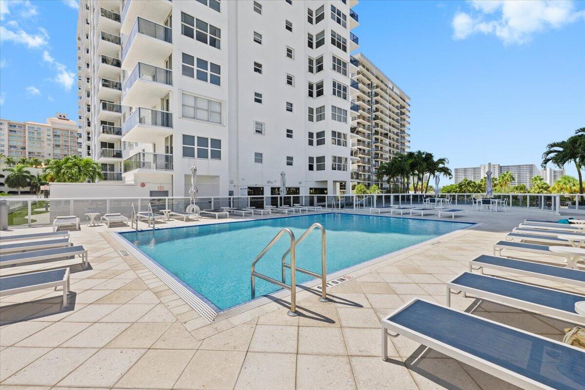 3015 N Ocean Boulevard 18l Property Photo 31