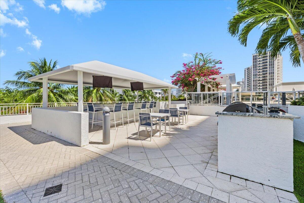 3015 N Ocean Boulevard 18l Property Photo 33