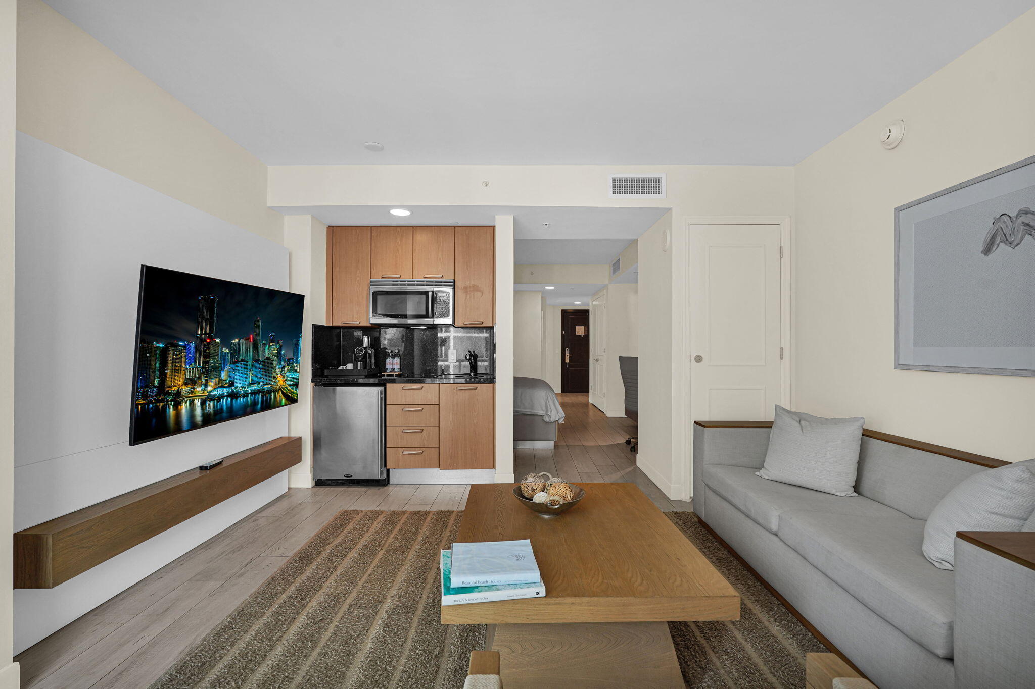 505 N Fort Lauderdale Beach Boulevard 1004 Property Photo 2