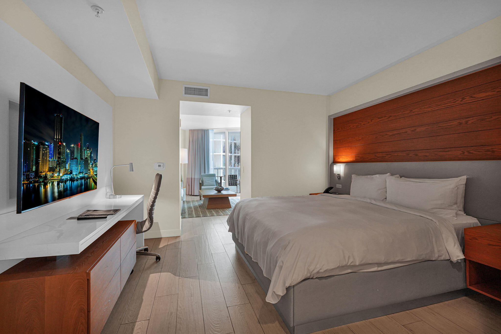 505 N Fort Lauderdale Beach Boulevard 1004 Property Photo 3