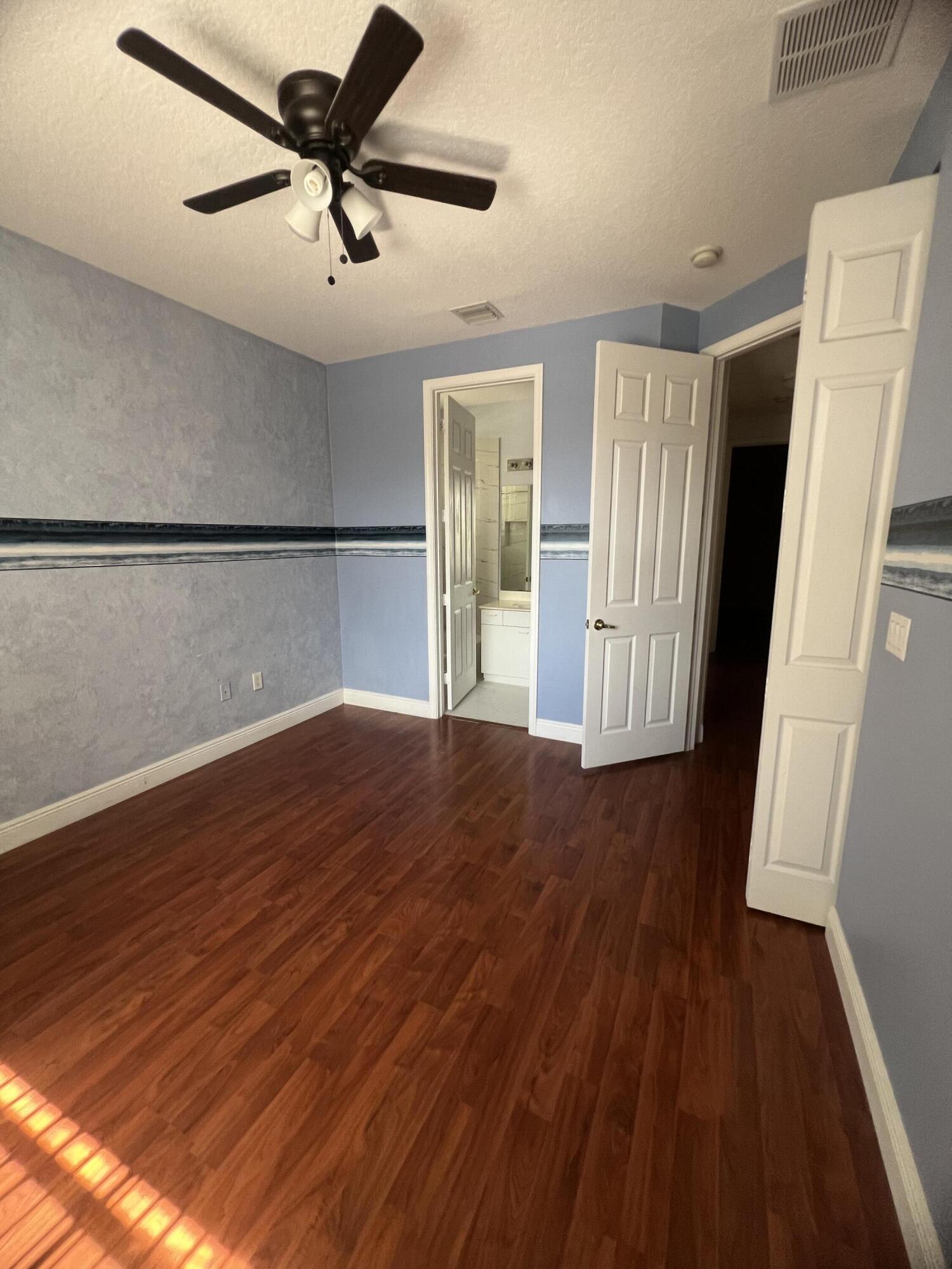 2621 Danforth Terrace Property Photo 13