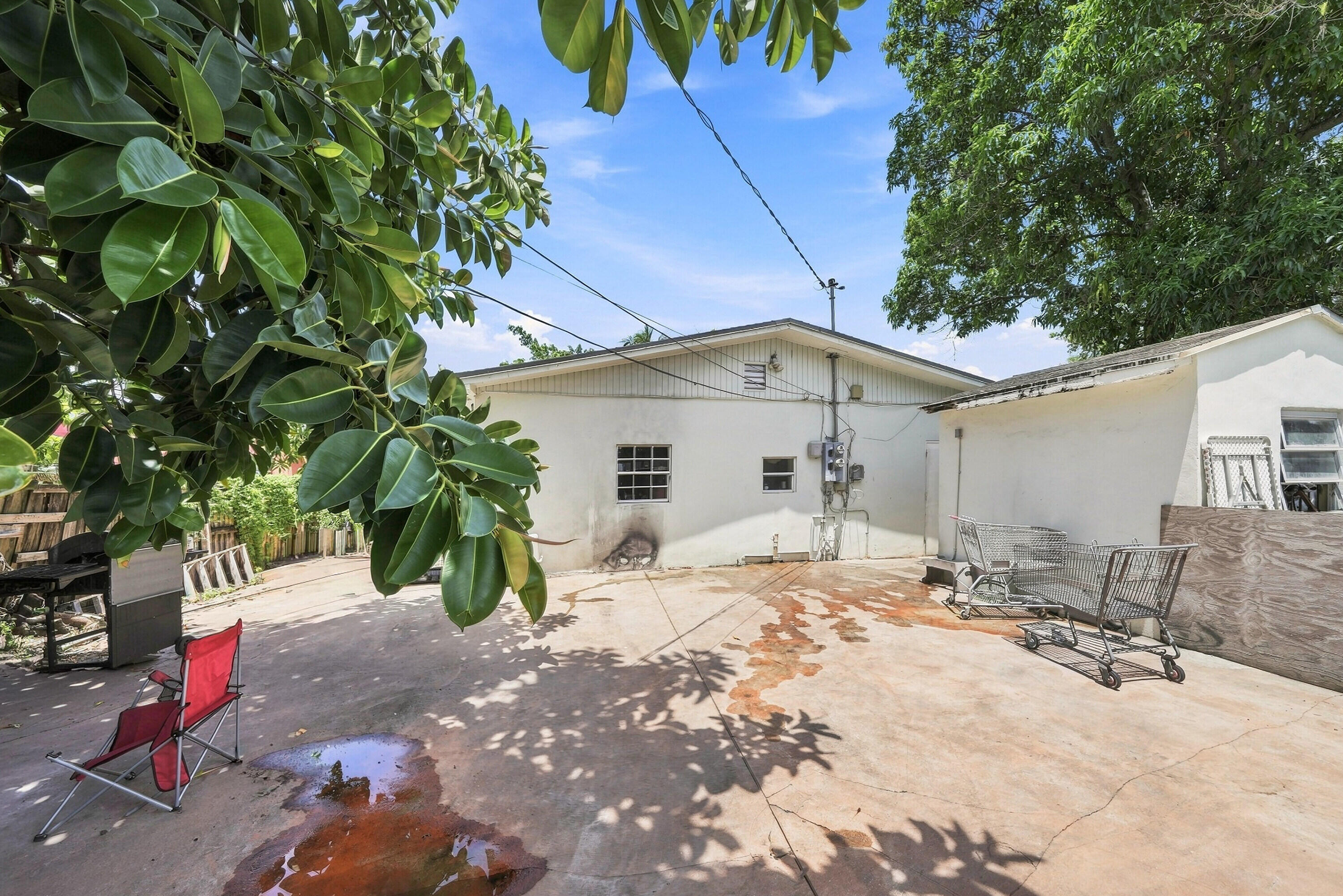1010 Burlington Street Property Photo 45