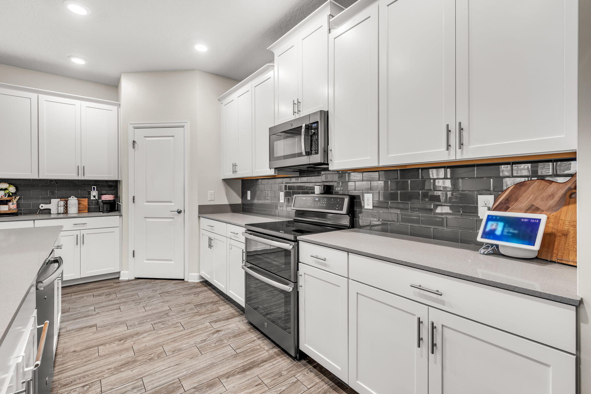 12175 Imaginary Way Property Photo 6