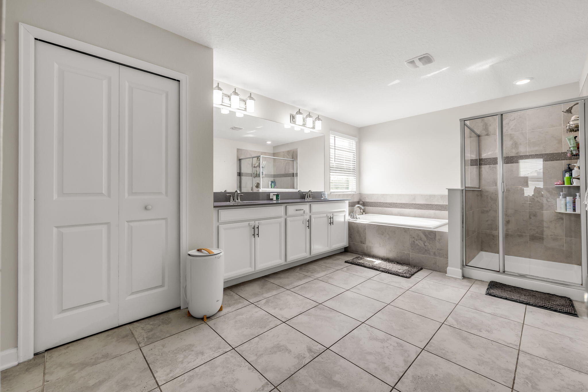 12175 Imaginary Way Property Photo 28