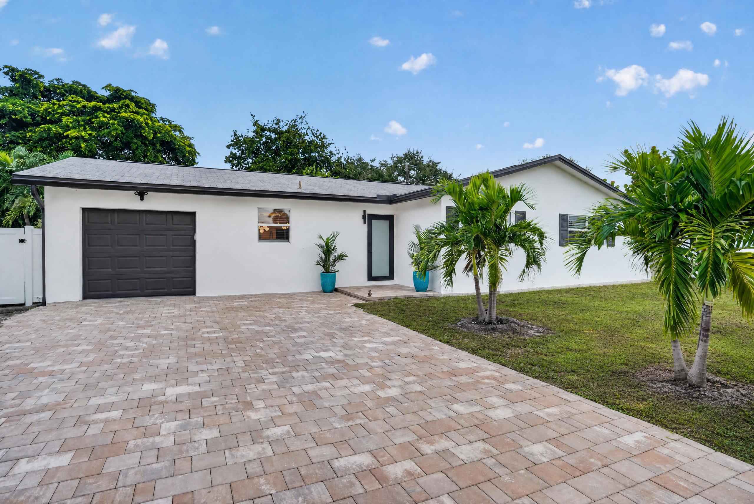 2521 Jaeger Drive Property Photo 2