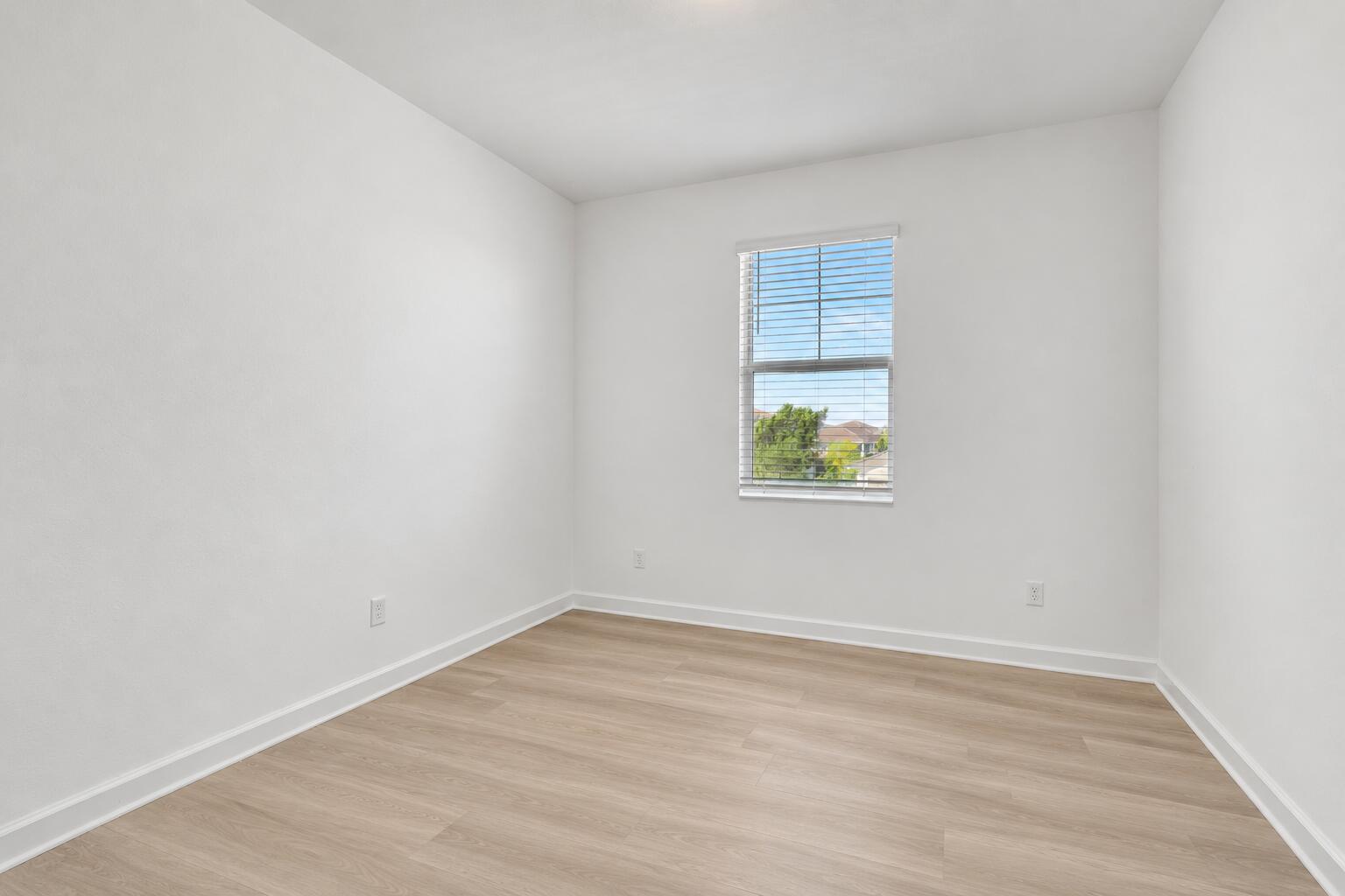 1000 Sterling Pine Place Property Photo 21