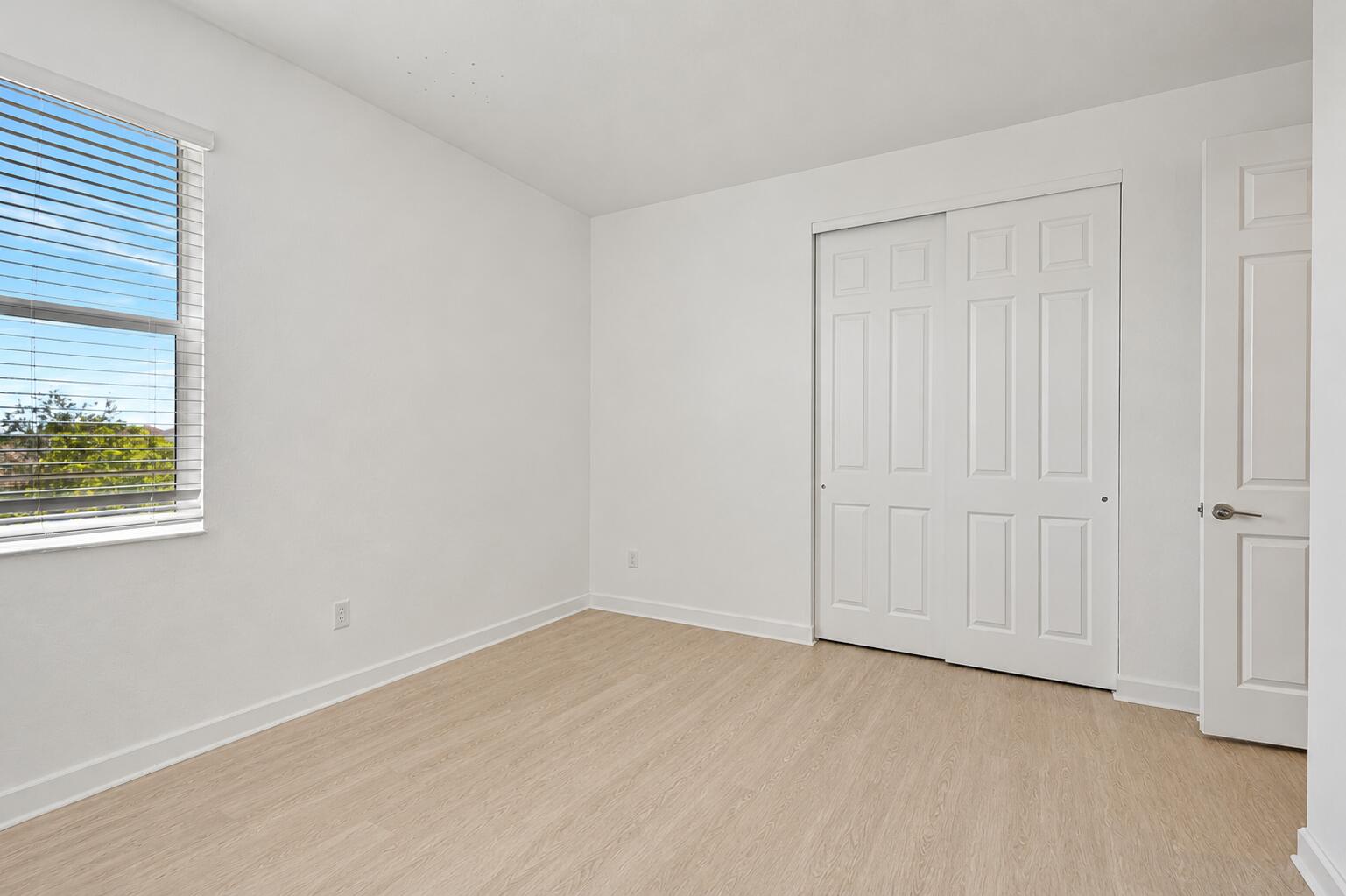 1000 Sterling Pine Place Property Photo 24