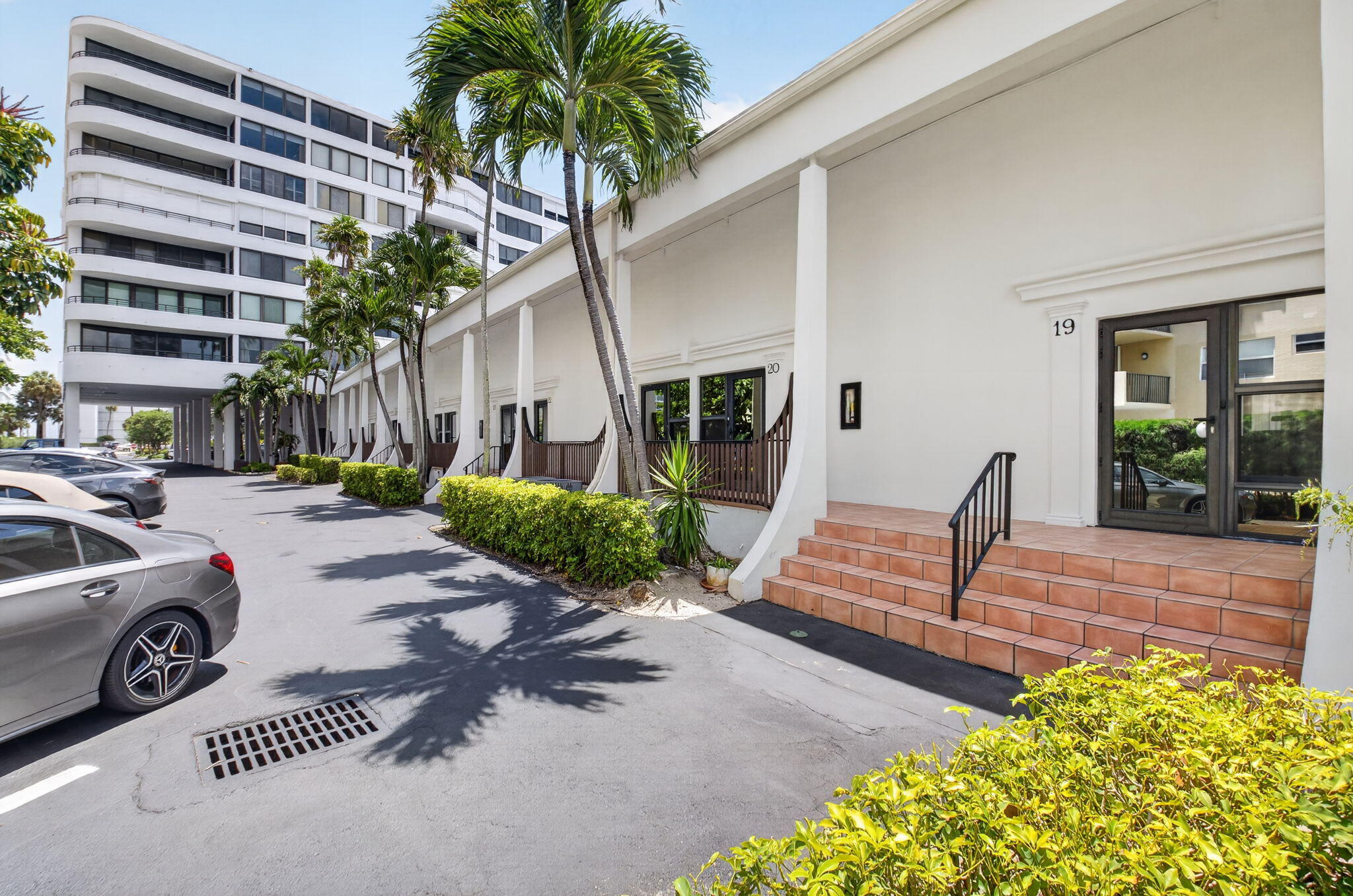 3589 S Ocean Boulevard 19 Property Photo 2