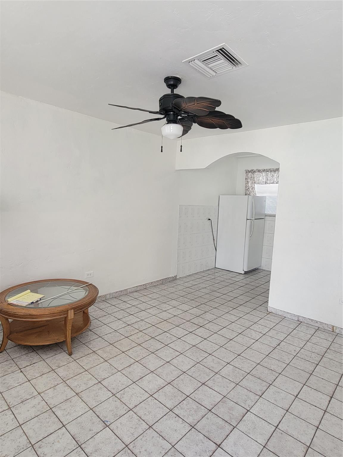 1822 Johnson Street Property Photo 6
