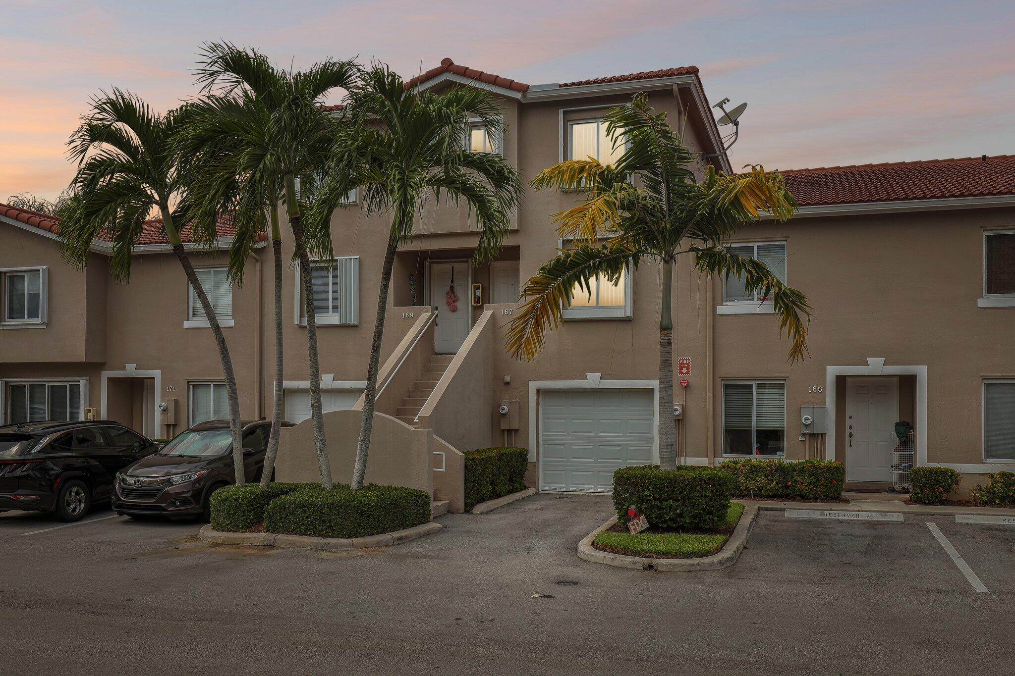 167 Riviera Circle Property Photo 1