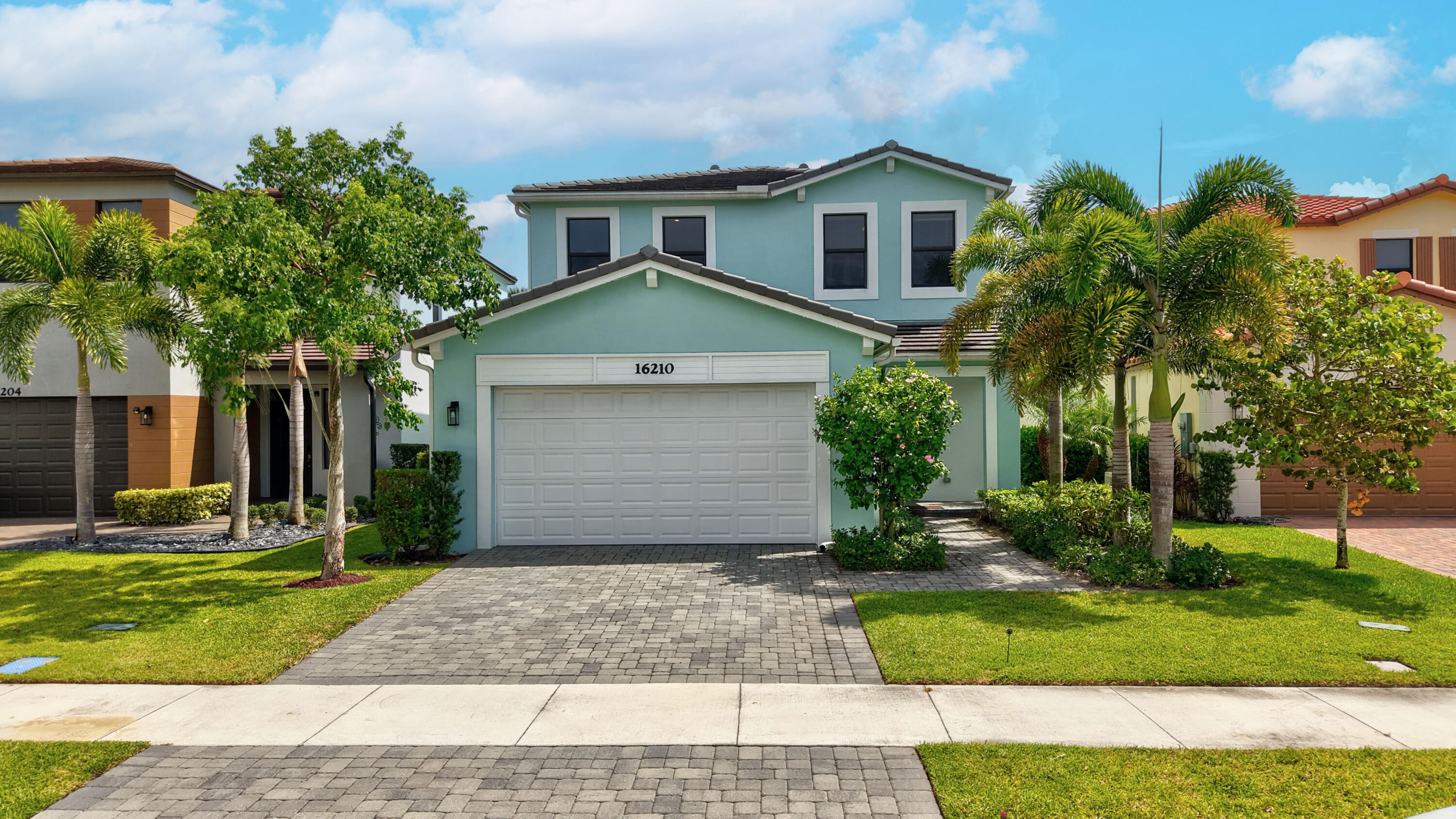 16210 Sandy Shore Drive Property Photo 8