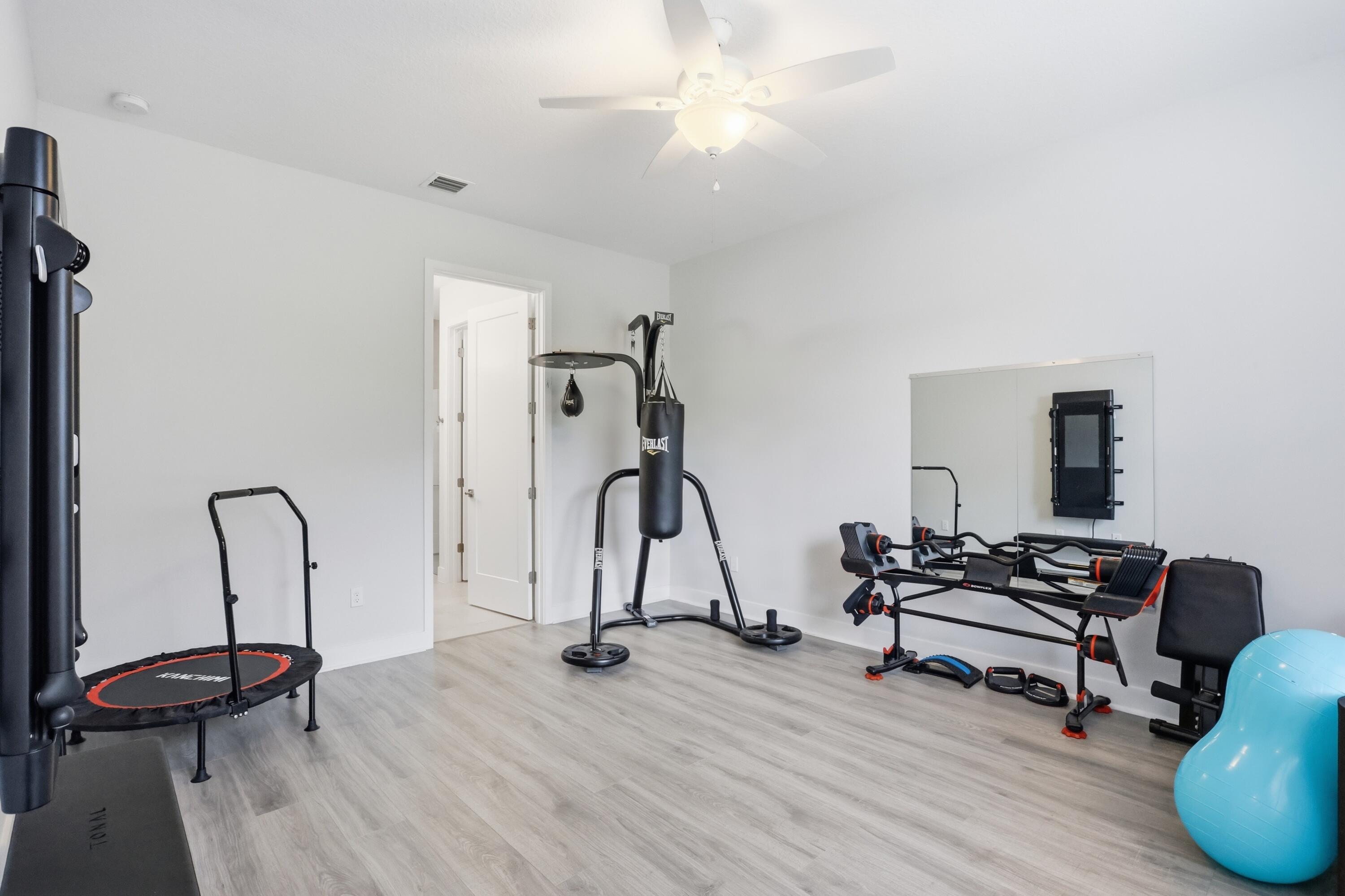 16210 Sandy Shore Drive Property Photo 25