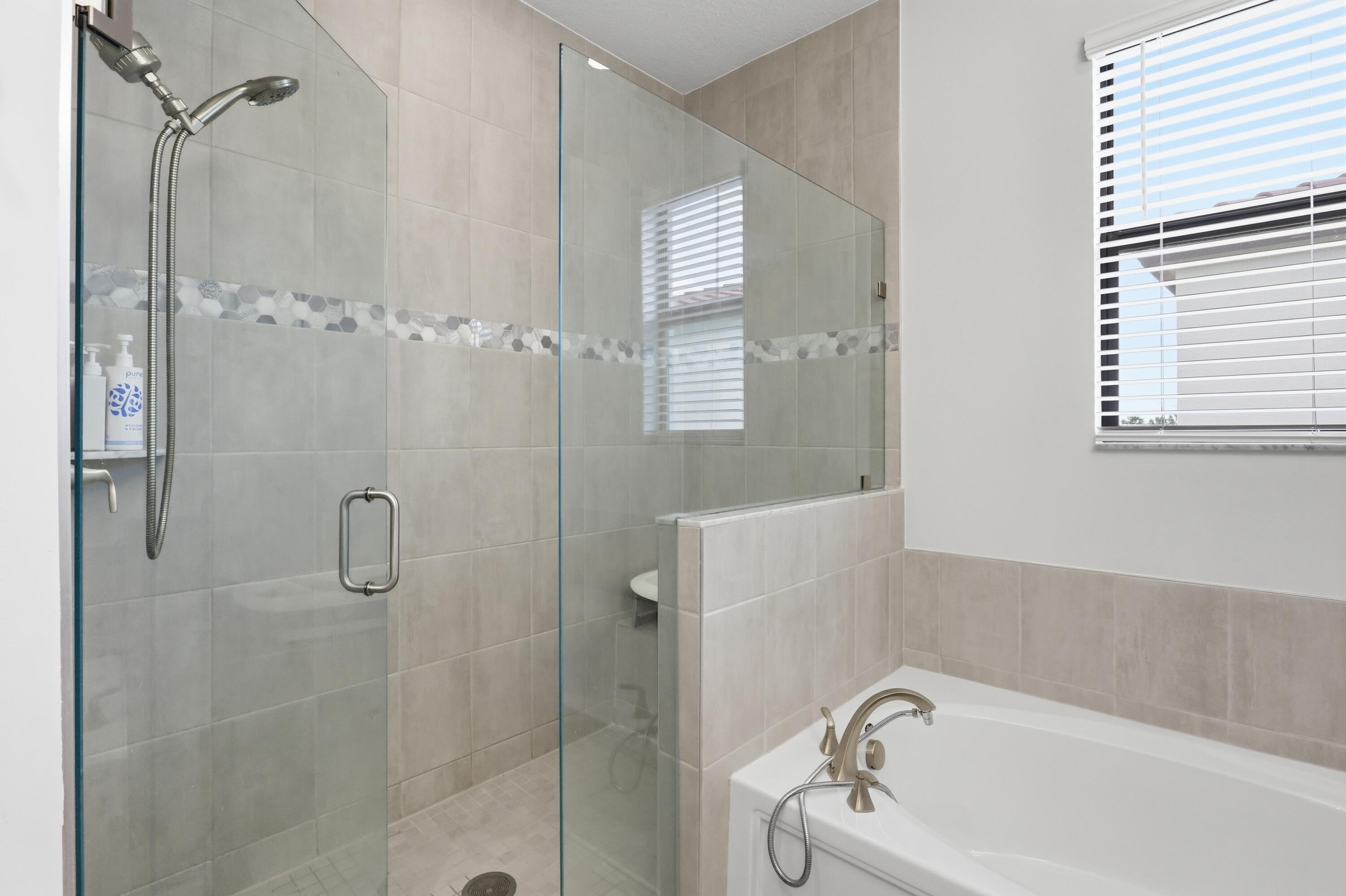 16210 Sandy Shore Drive Property Photo 37