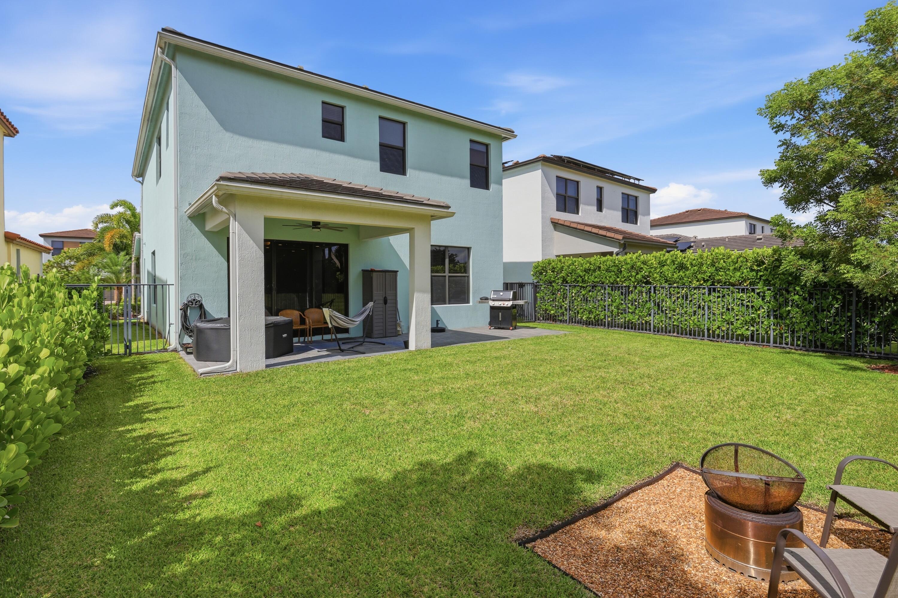16210 Sandy Shore Drive Property Photo 42
