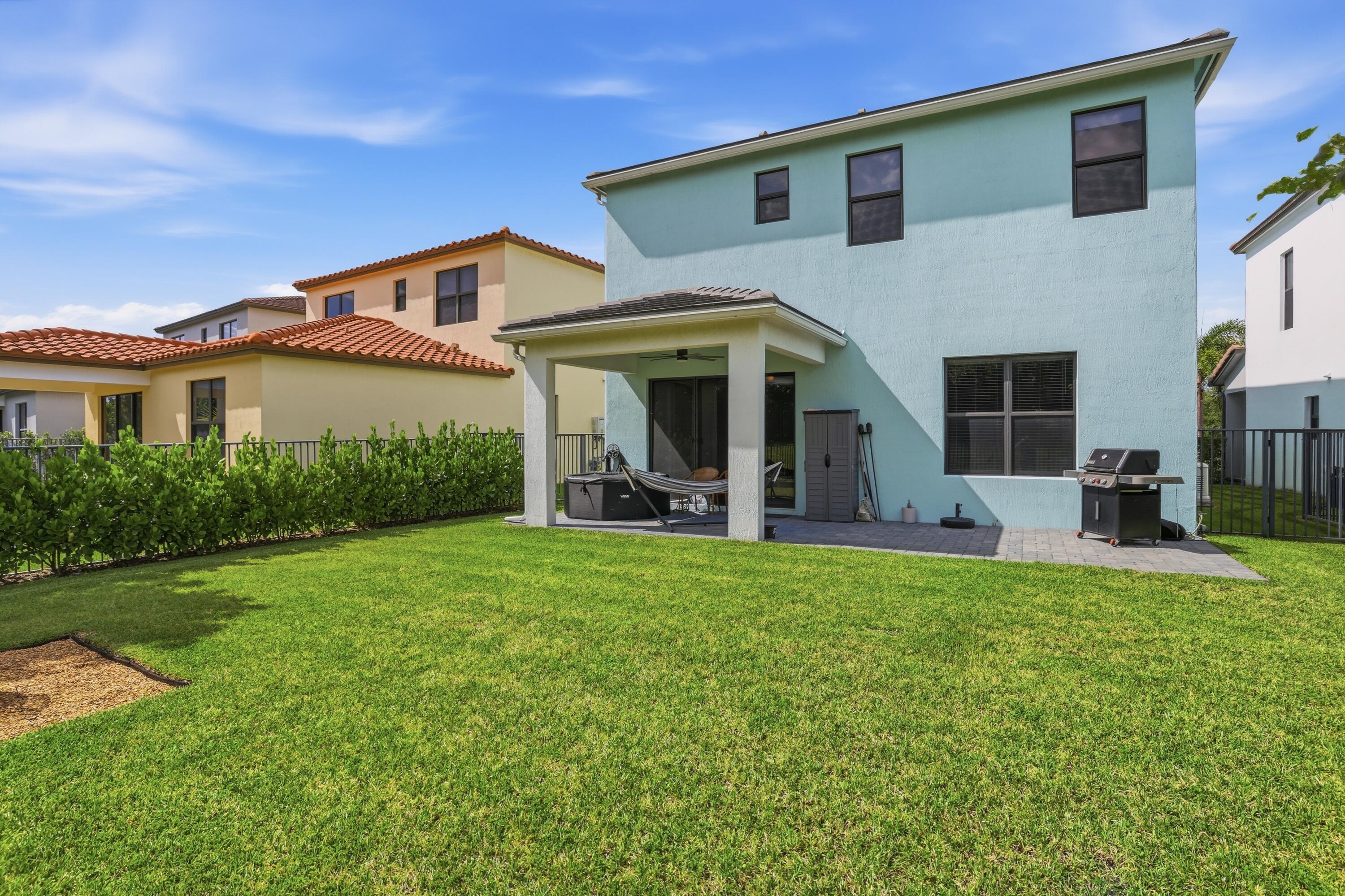 16210 Sandy Shore Drive Property Photo 43