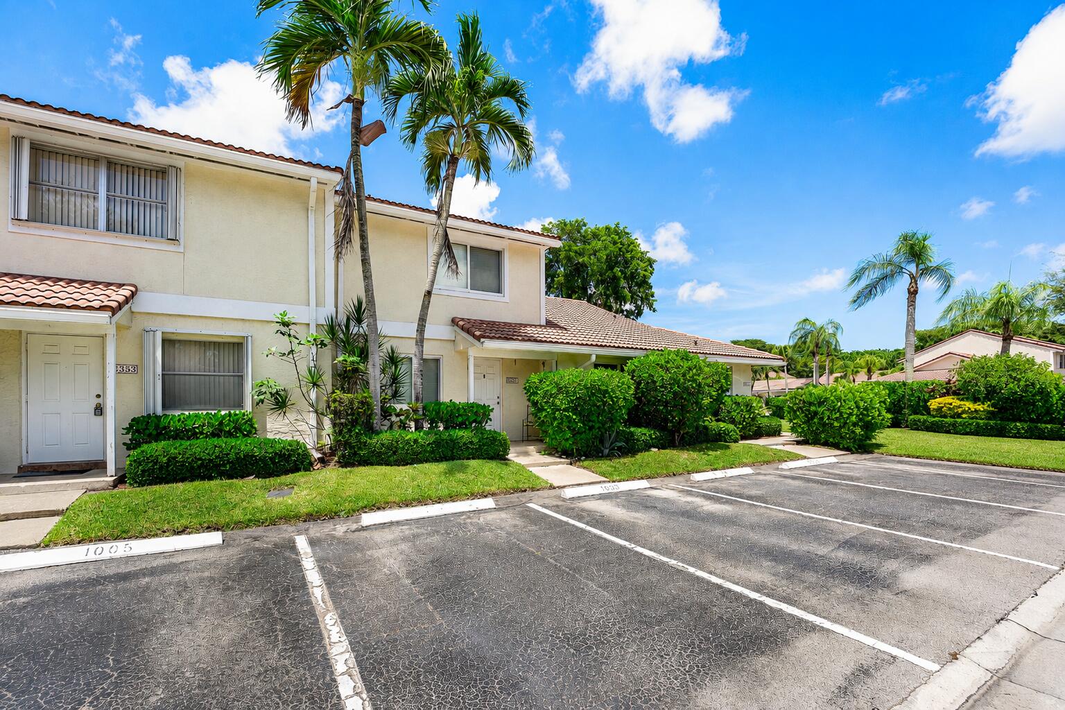6351 Walk Circle Property Photo 3