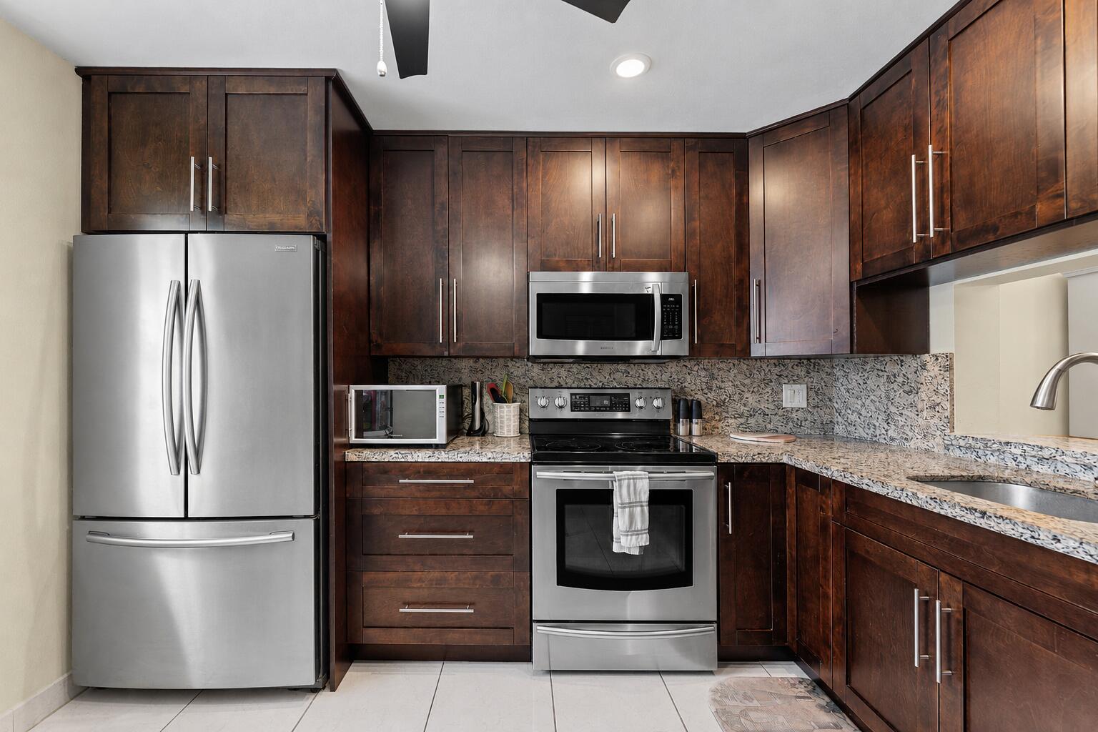 6351 Walk Circle Property Photo 5