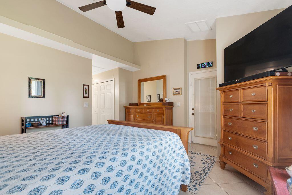 1828 Aynsley Way 1 Property Photo 13