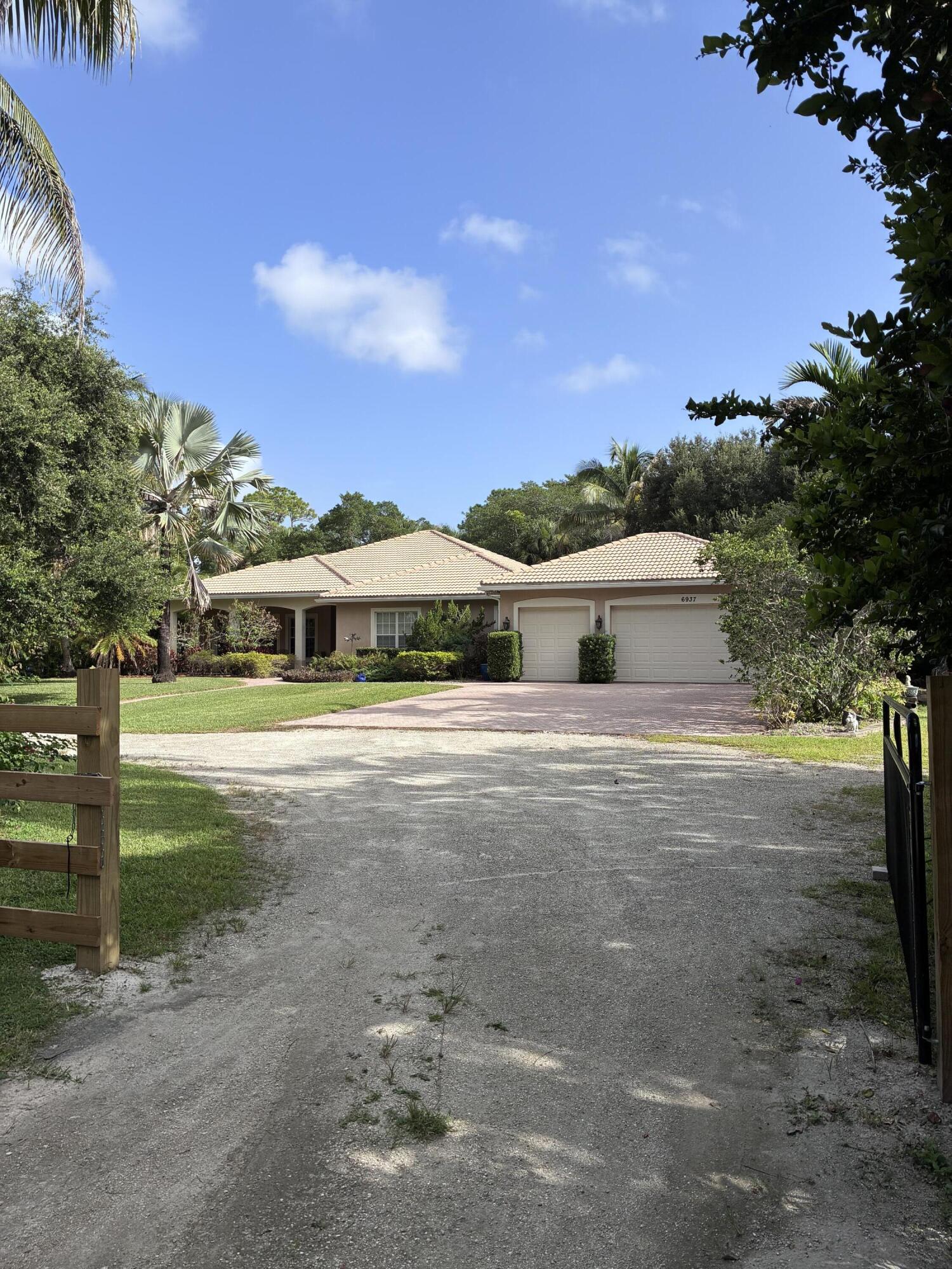 6937 Monmouth Road Property Photo 3