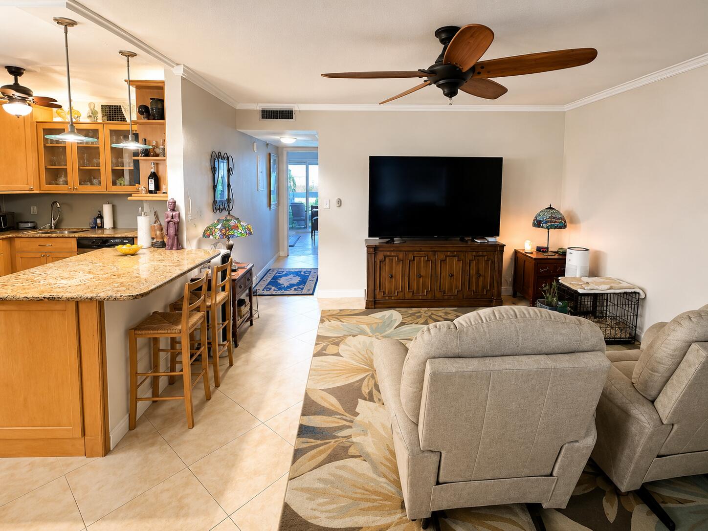 1901 Bermuda Circle B1 Property Photo 6