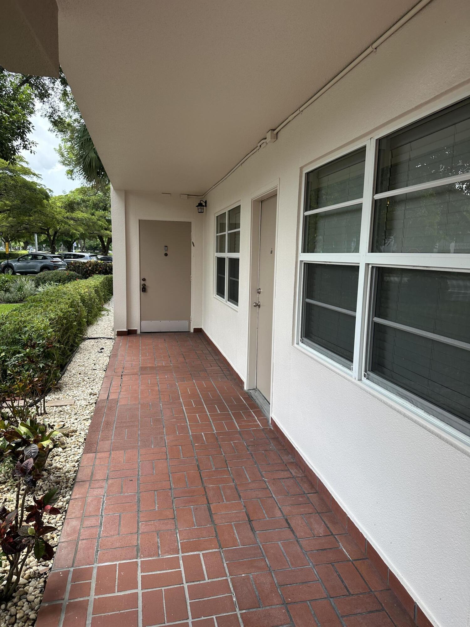 1901 Bermuda Circle B1 Property Photo 21