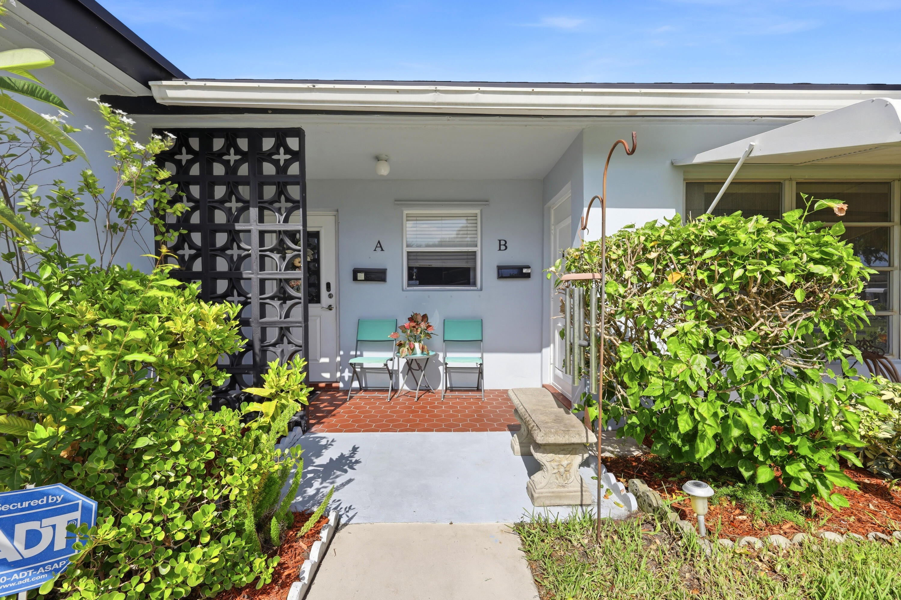 415 High Point Boulevard B Property Photo 2