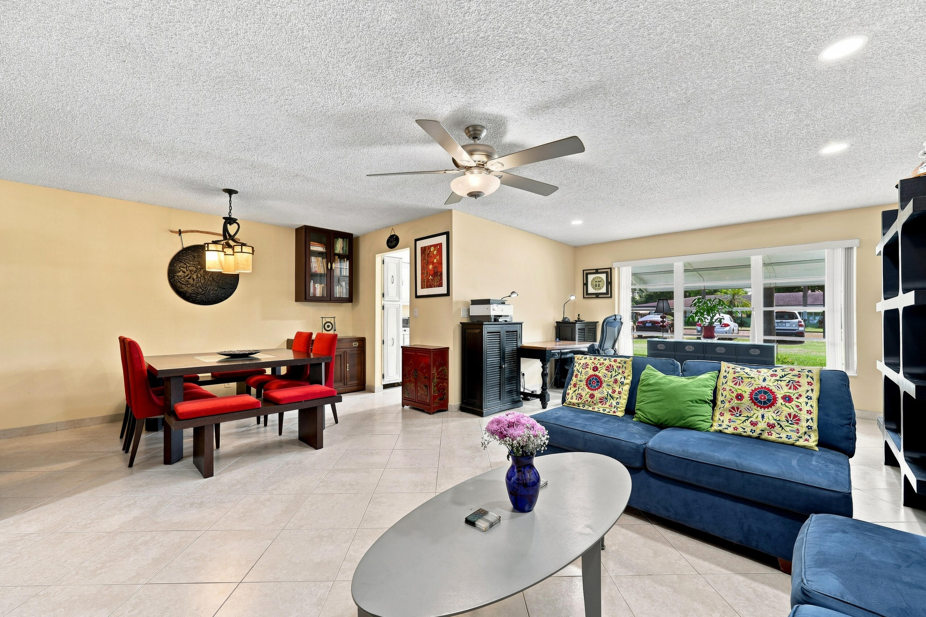 415 High Point Boulevard B Property Photo 7