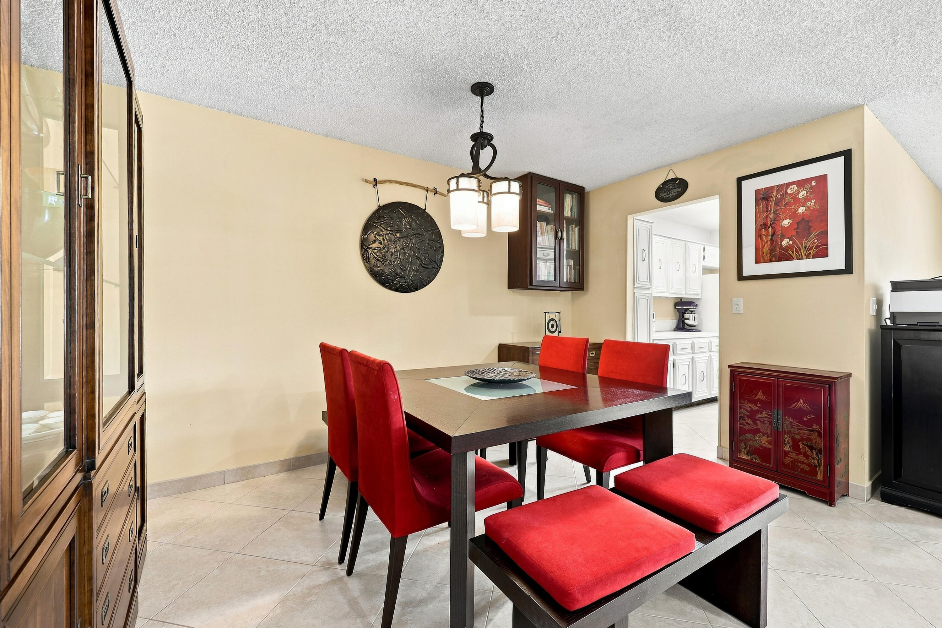 415 High Point Boulevard B Property Photo 10