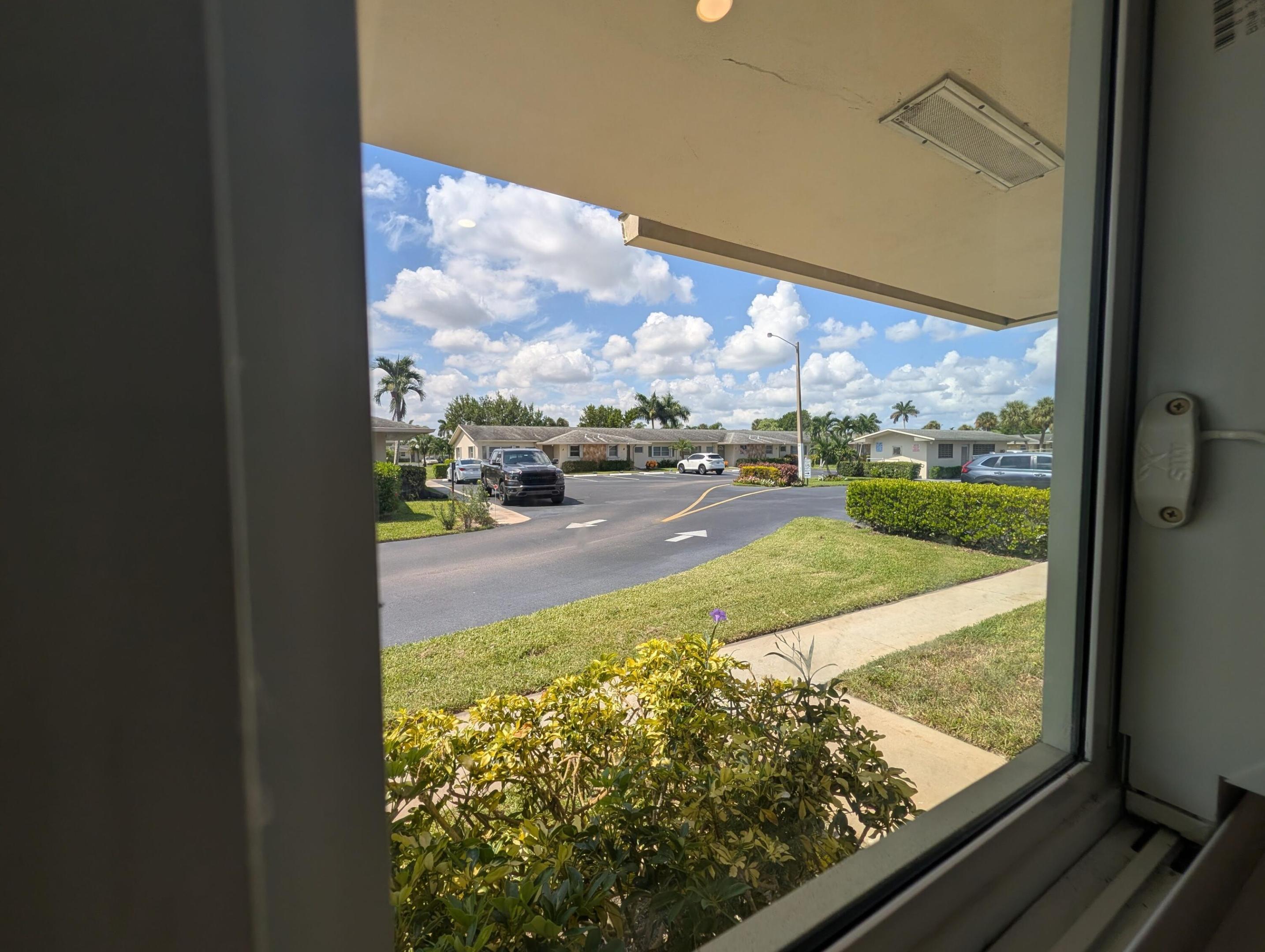 2671 Emory Drive E B Property Photo 11