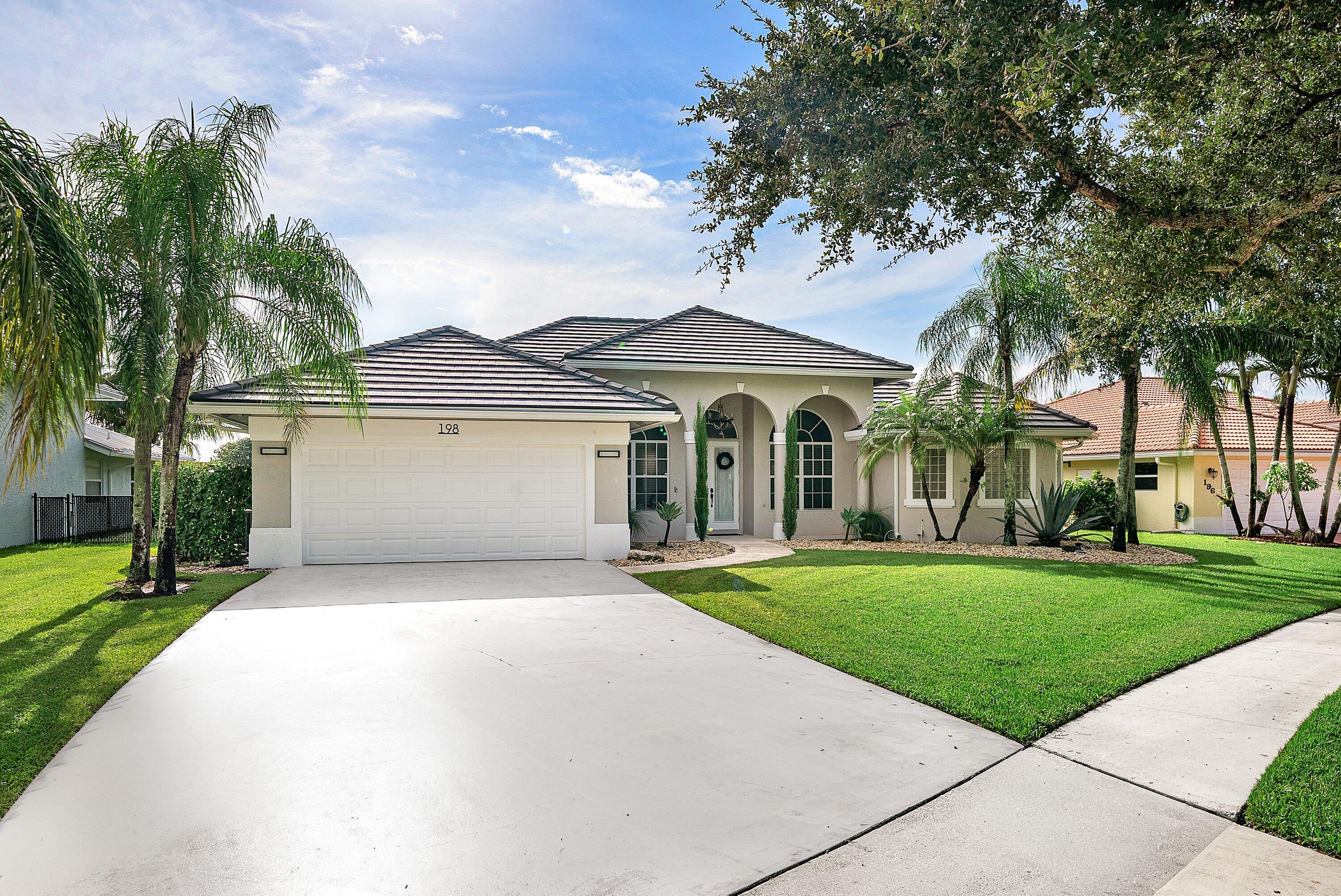 198 Cypress Trace Property Photo 1