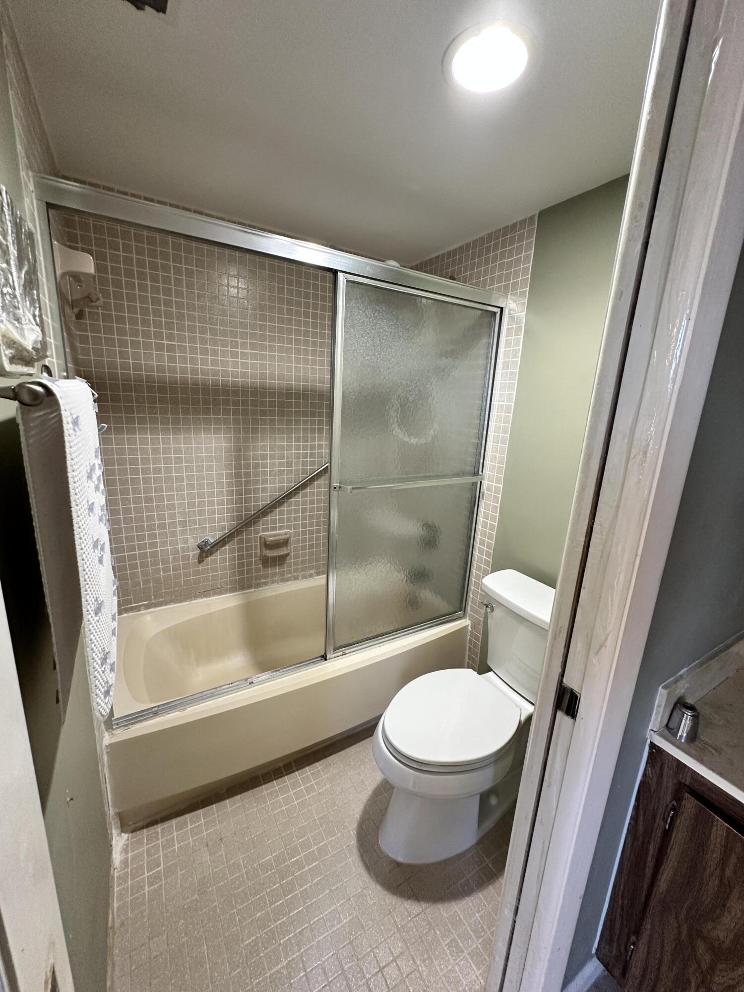 123 Capri C Property Photo 18