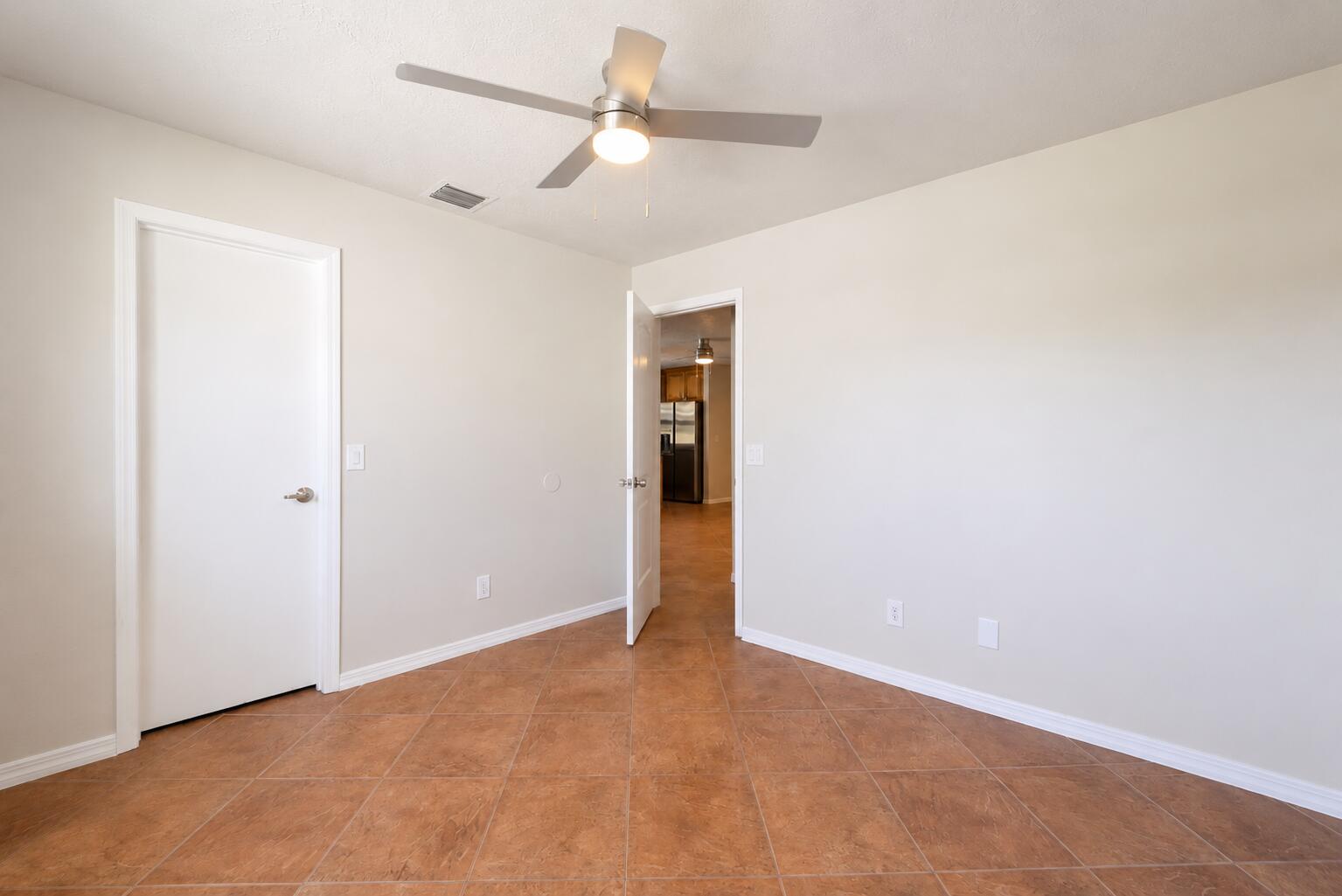 1091 Se Preston Lane Property Photo 19
