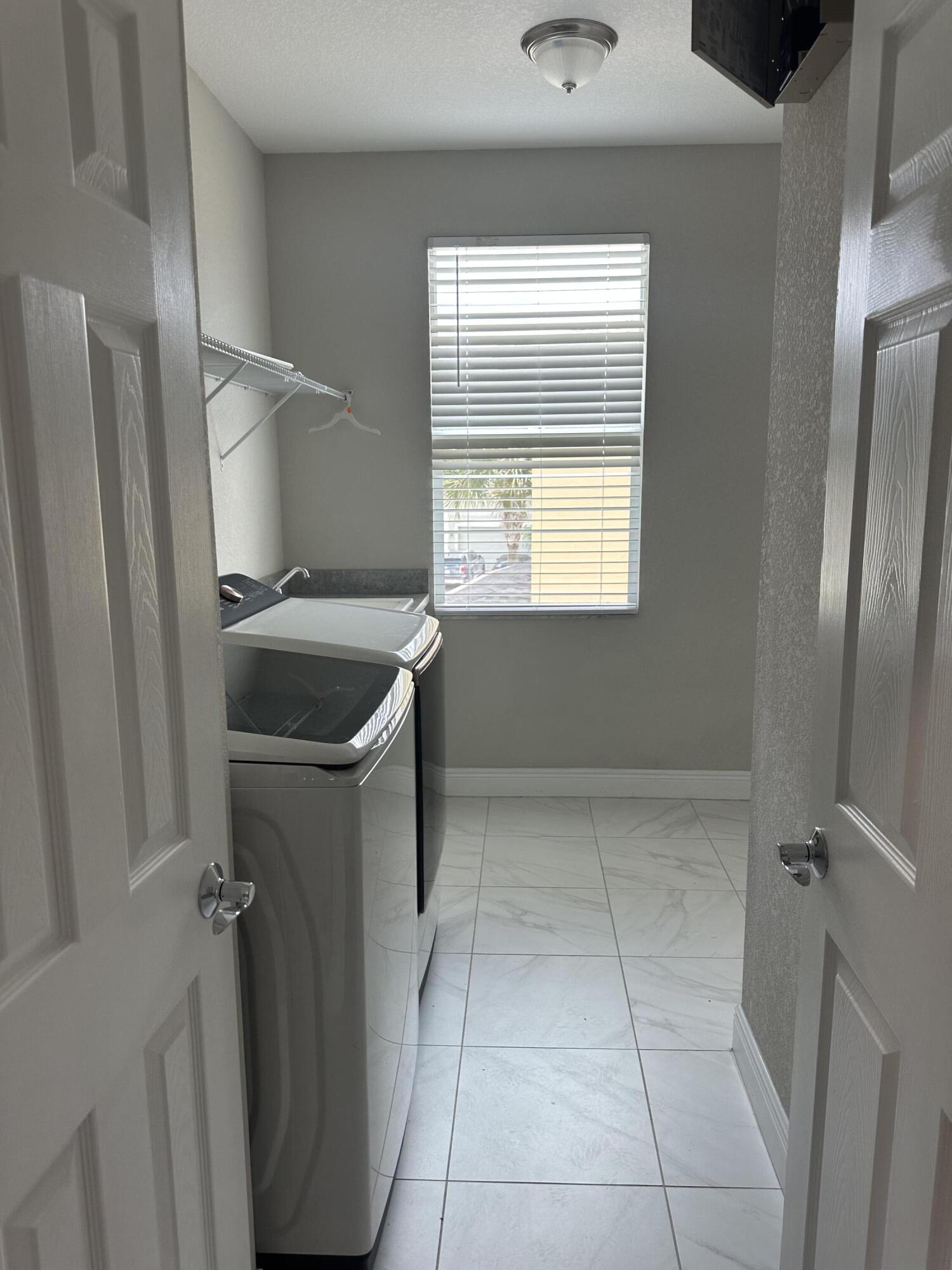 2010 Nw Cataluna Circle Property Photo 27