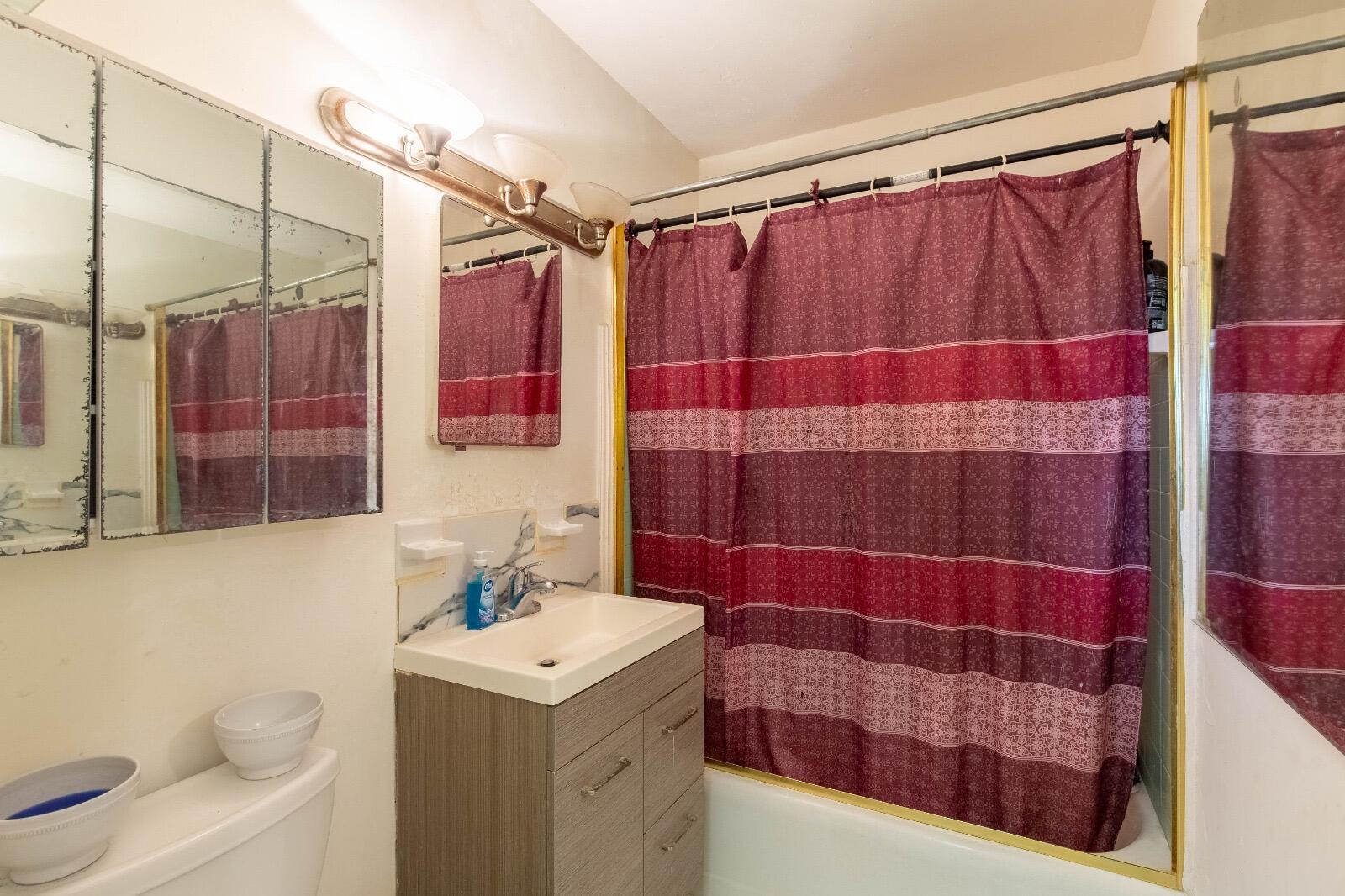172 Jamaica Drive Property Photo 19