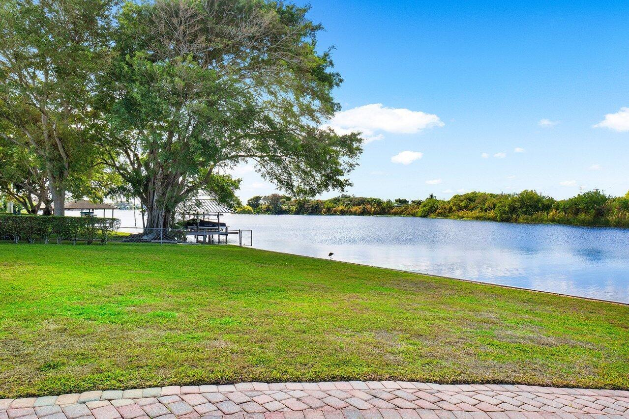3815 S Lake Drive Property Photo 61