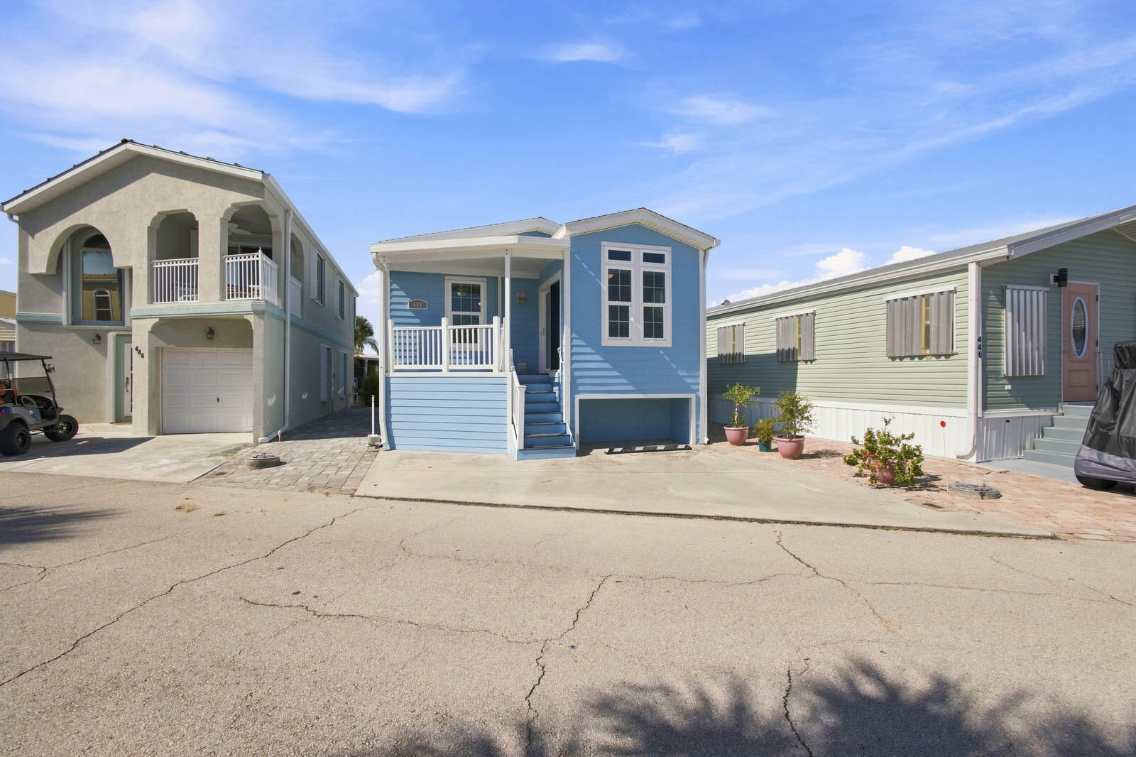 445 Nettles Boulevard Property Photo 8