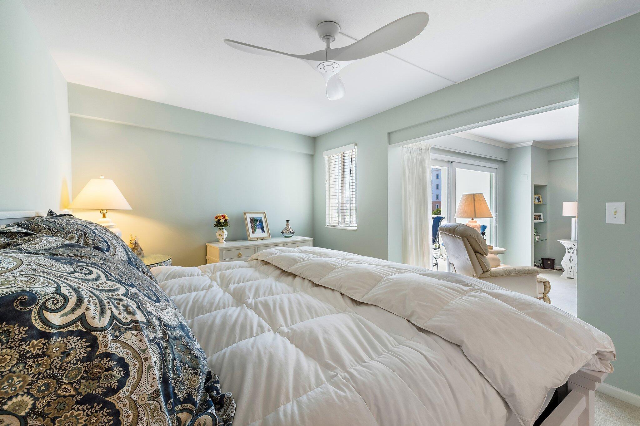 33 S Ocean Avenue 206 Property Photo 17