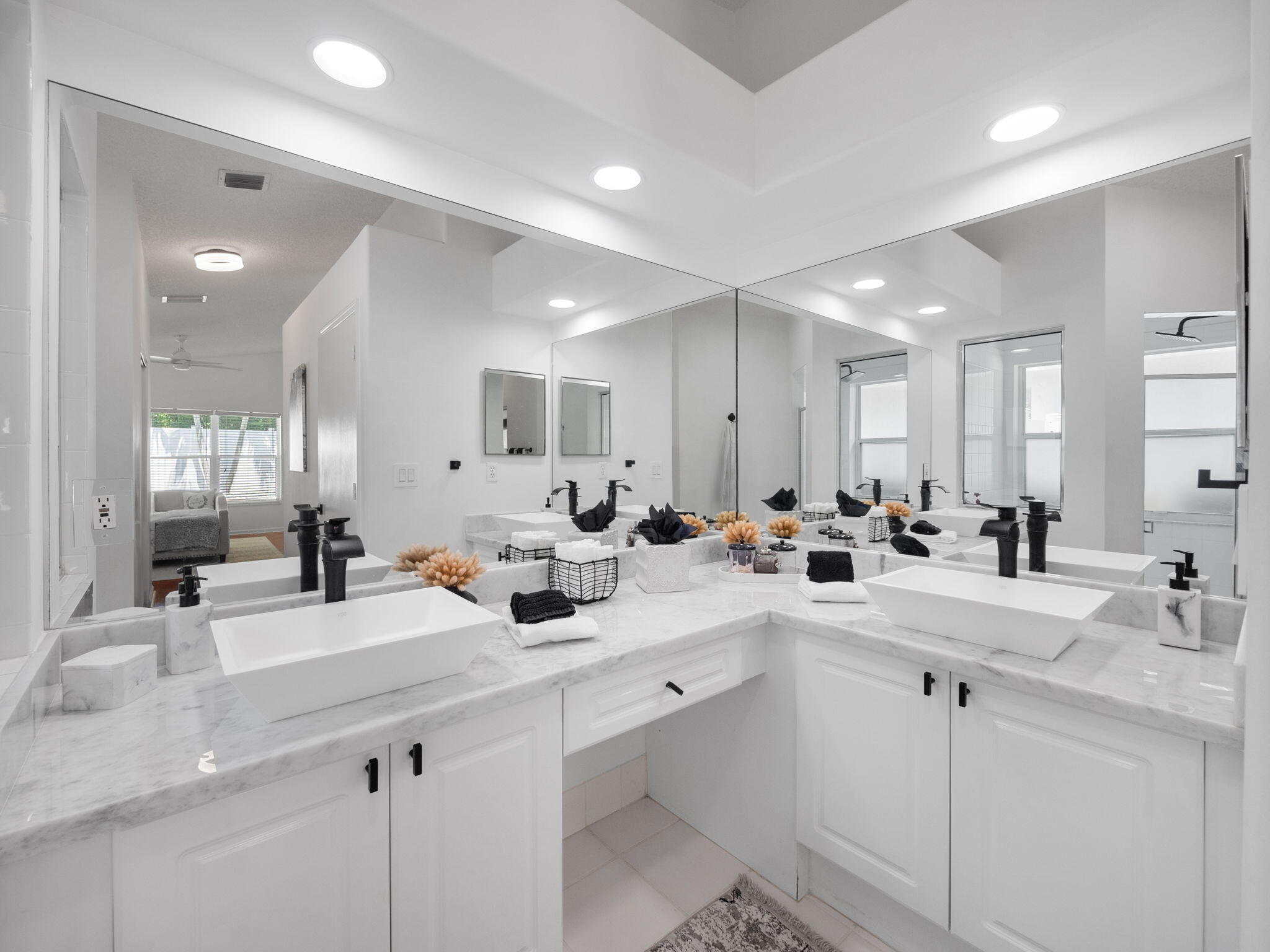 6344 Barton Creek Circle Property Photo 16