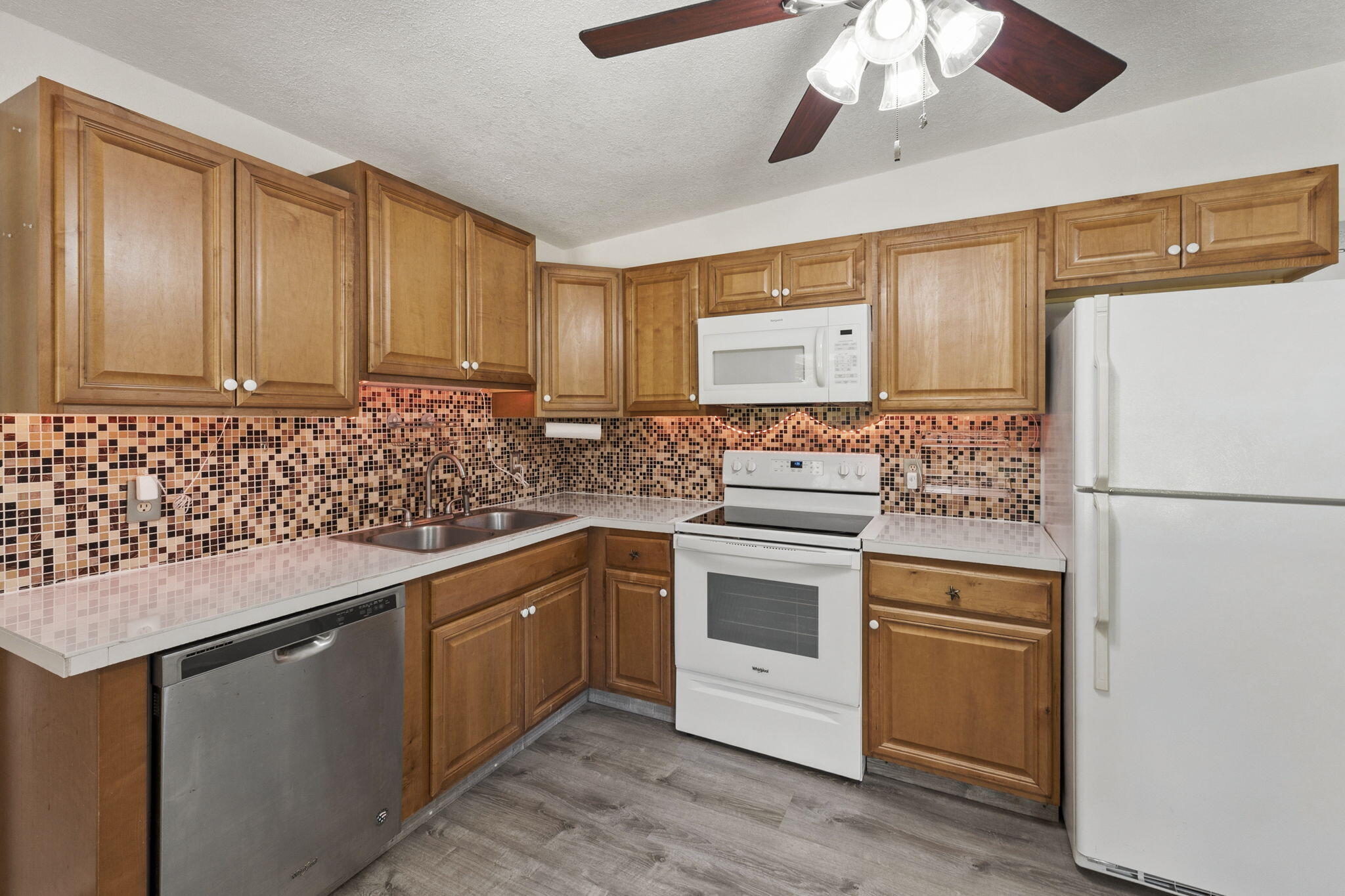 3920 Edwards Road Property Photo 9