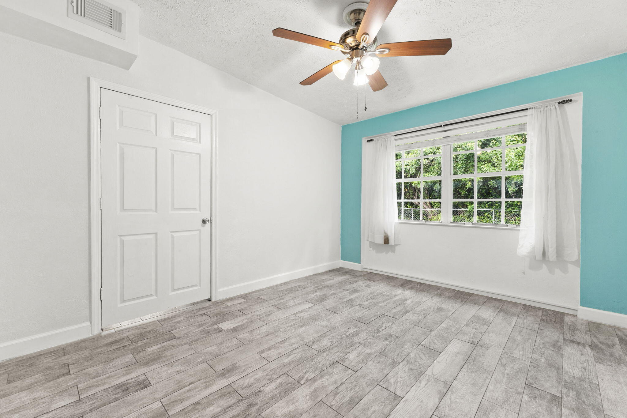 3920 Edwards Road Property Photo 17