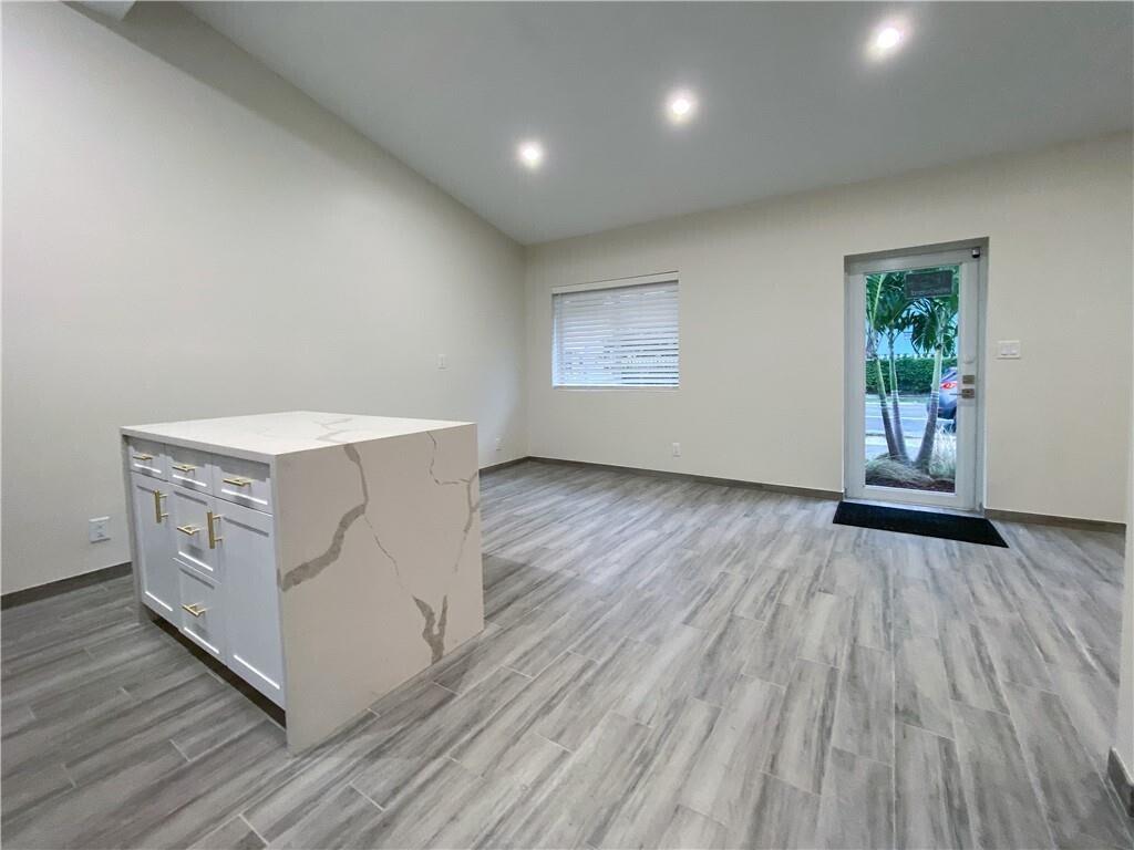315 Sw 7th Street 2 Property Photo 5