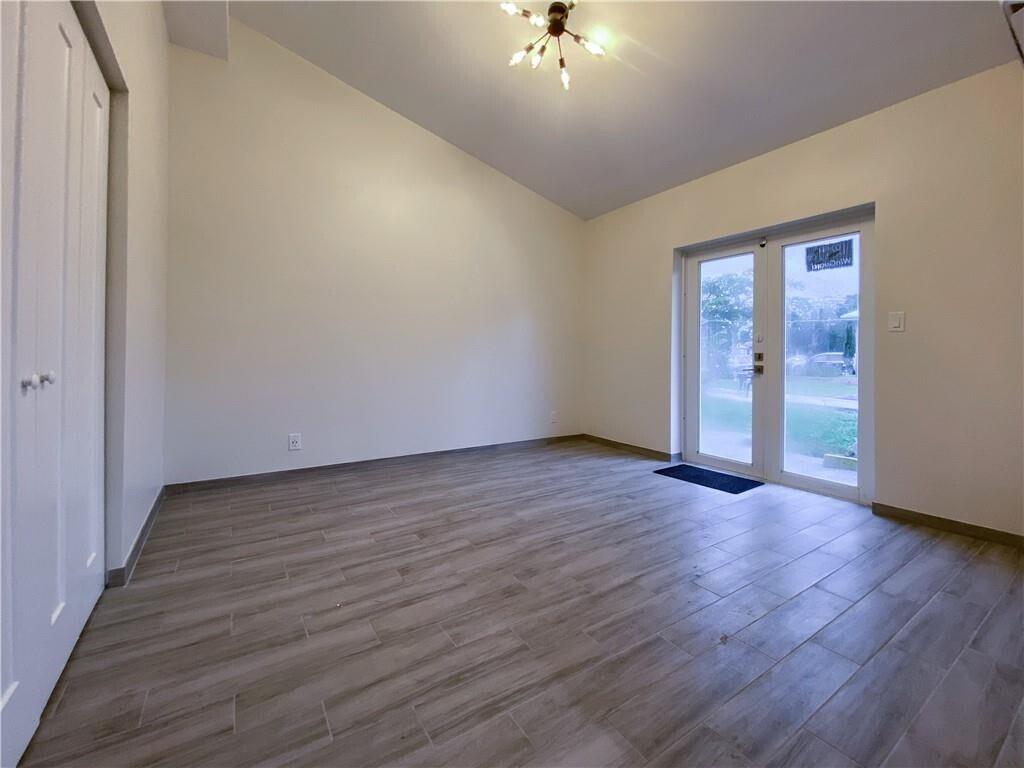 315 Sw 7th Street 2 Property Photo 7