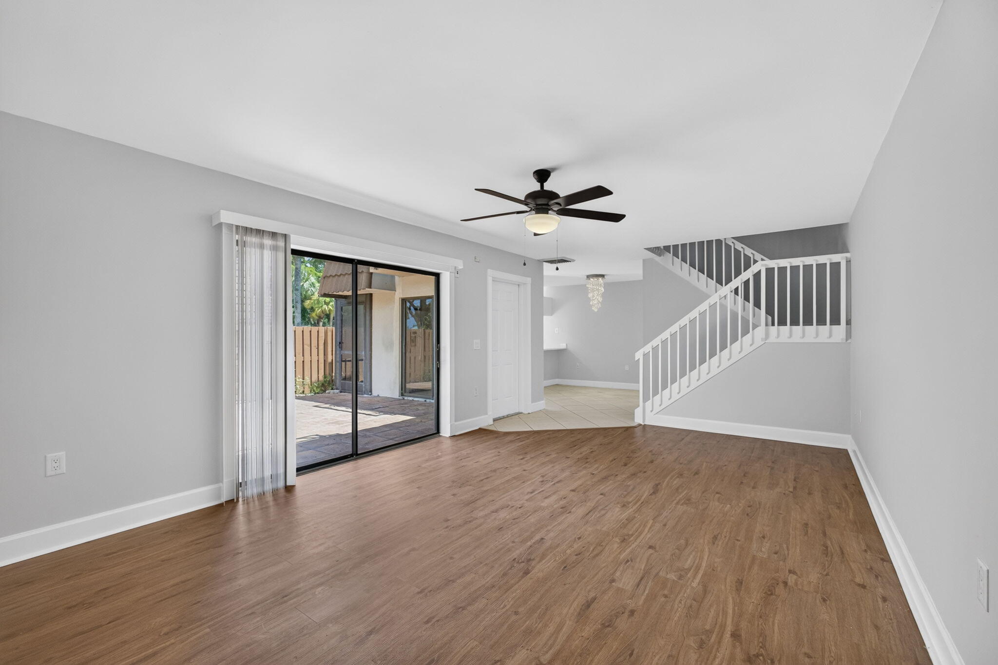 185 Charter Way Property Photo 11