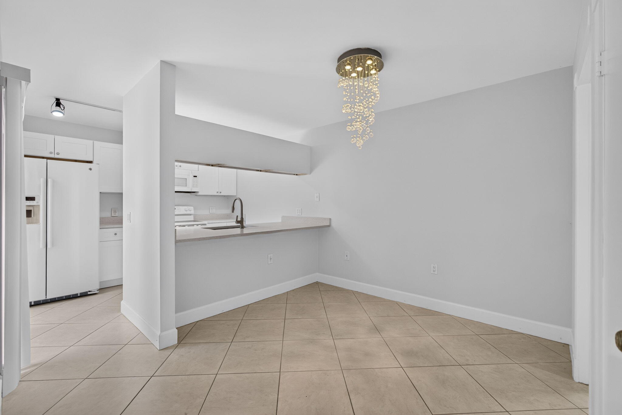 185 Charter Way Property Photo 13