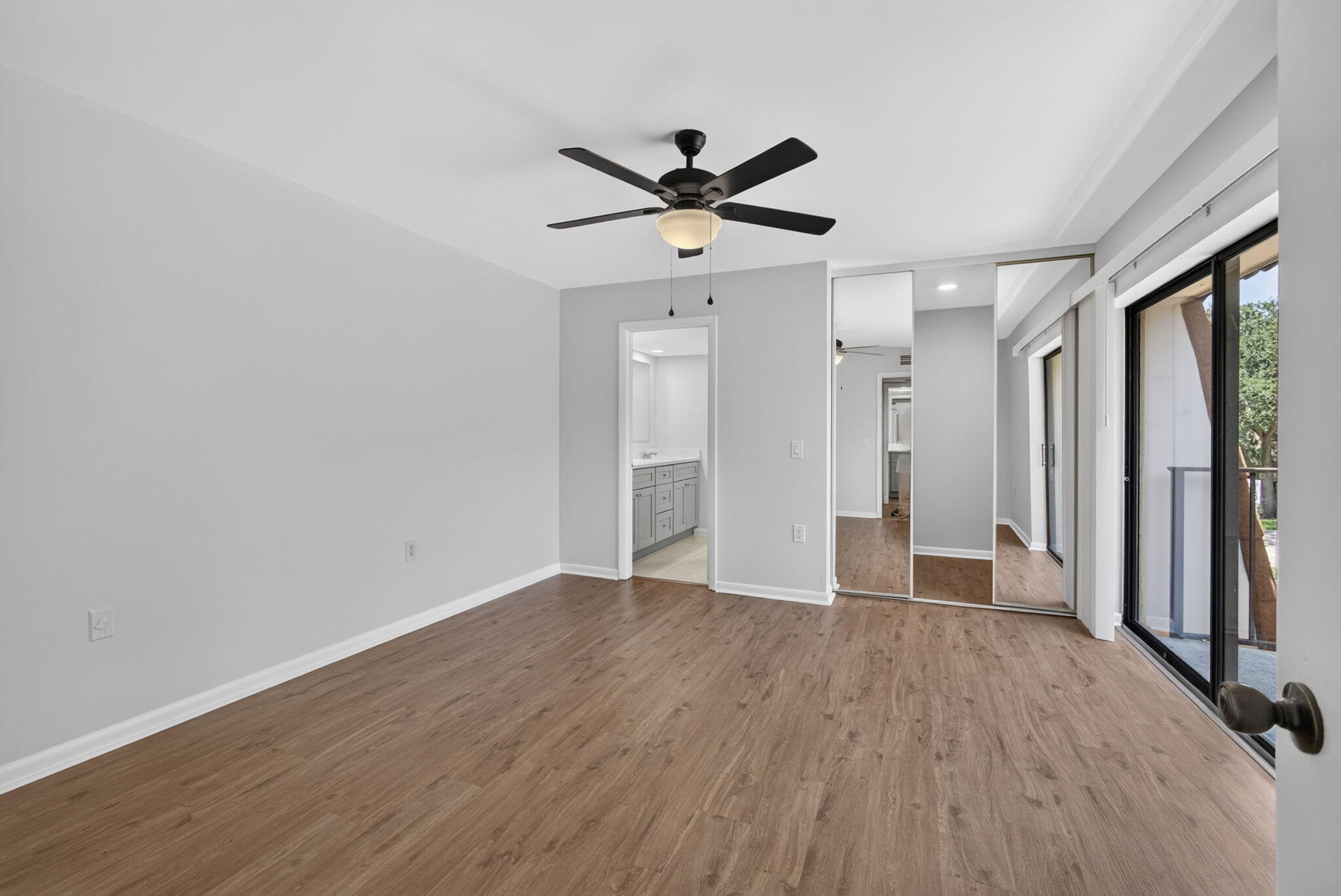 185 Charter Way Property Photo 27