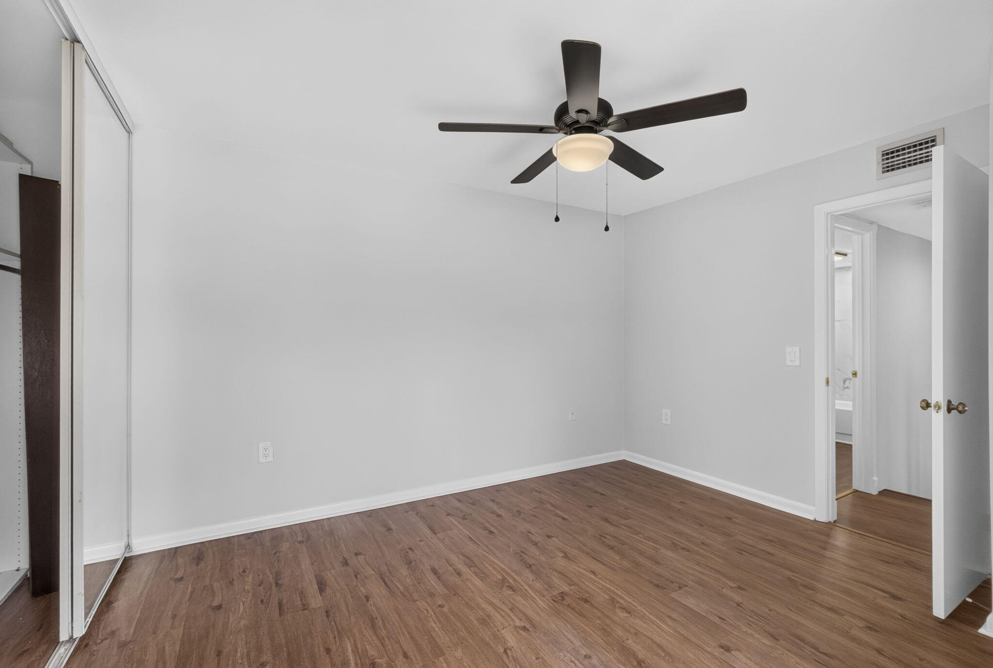 185 Charter Way Property Photo 34